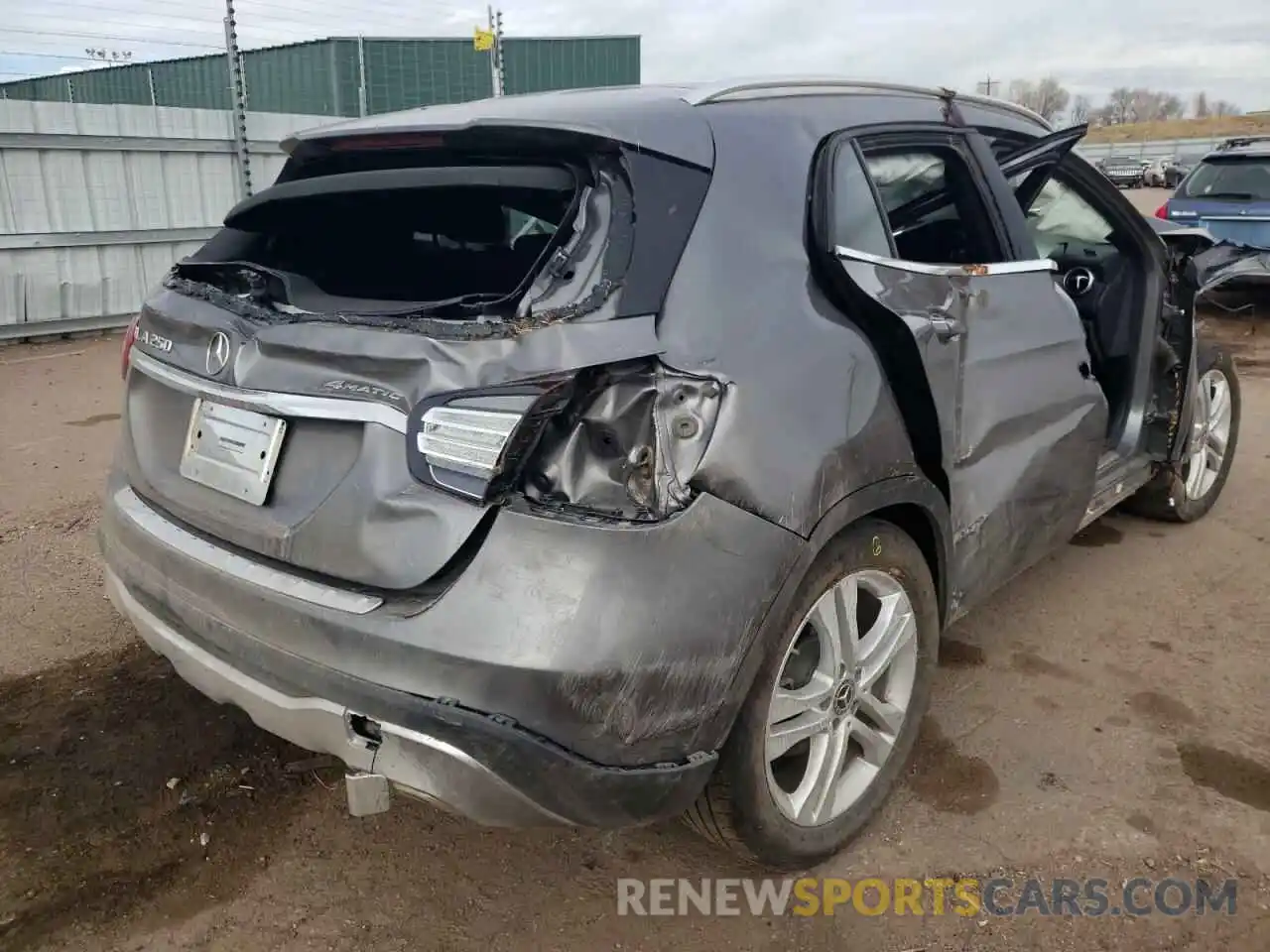 4 Photograph of a damaged car WDCTG4GB0LJ677890 MERCEDES-BENZ GLA-CLASS 2020