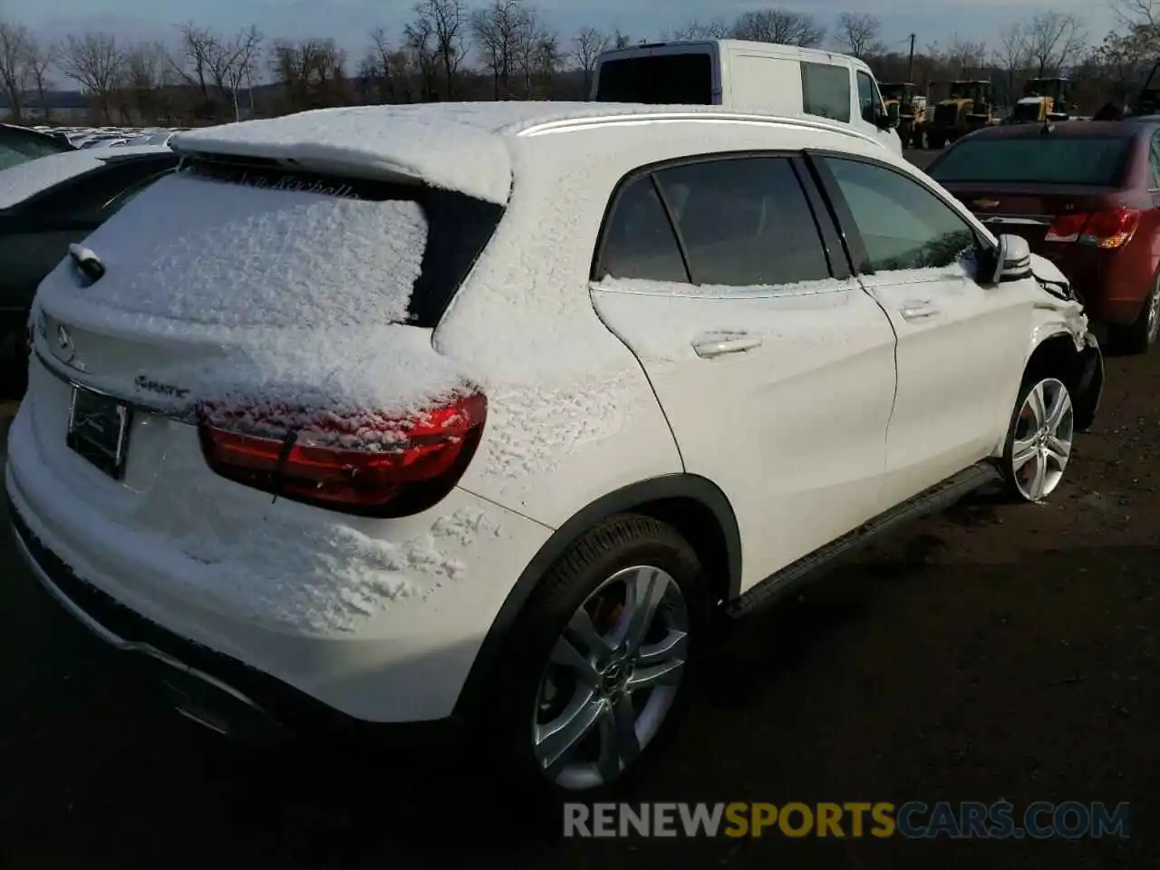 4 Photograph of a damaged car WDCTG4GB0LU022255 MERCEDES-BENZ GLA-CLASS 2020