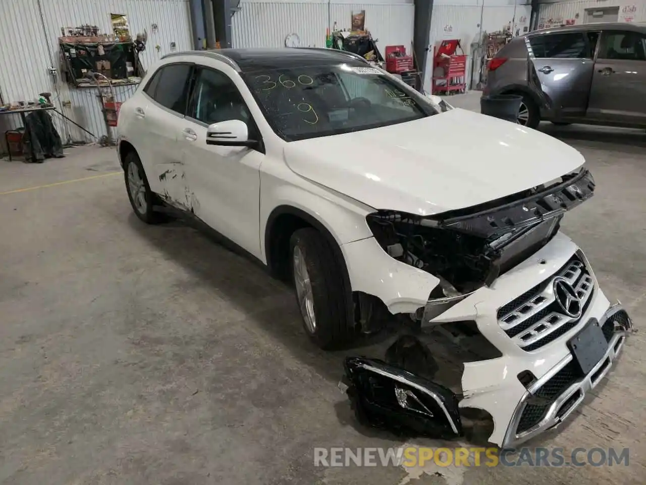 1 Фотография поврежденного автомобиля WDCTG4GB4LU027085 MERCEDES-BENZ GLA-CLASS 2020