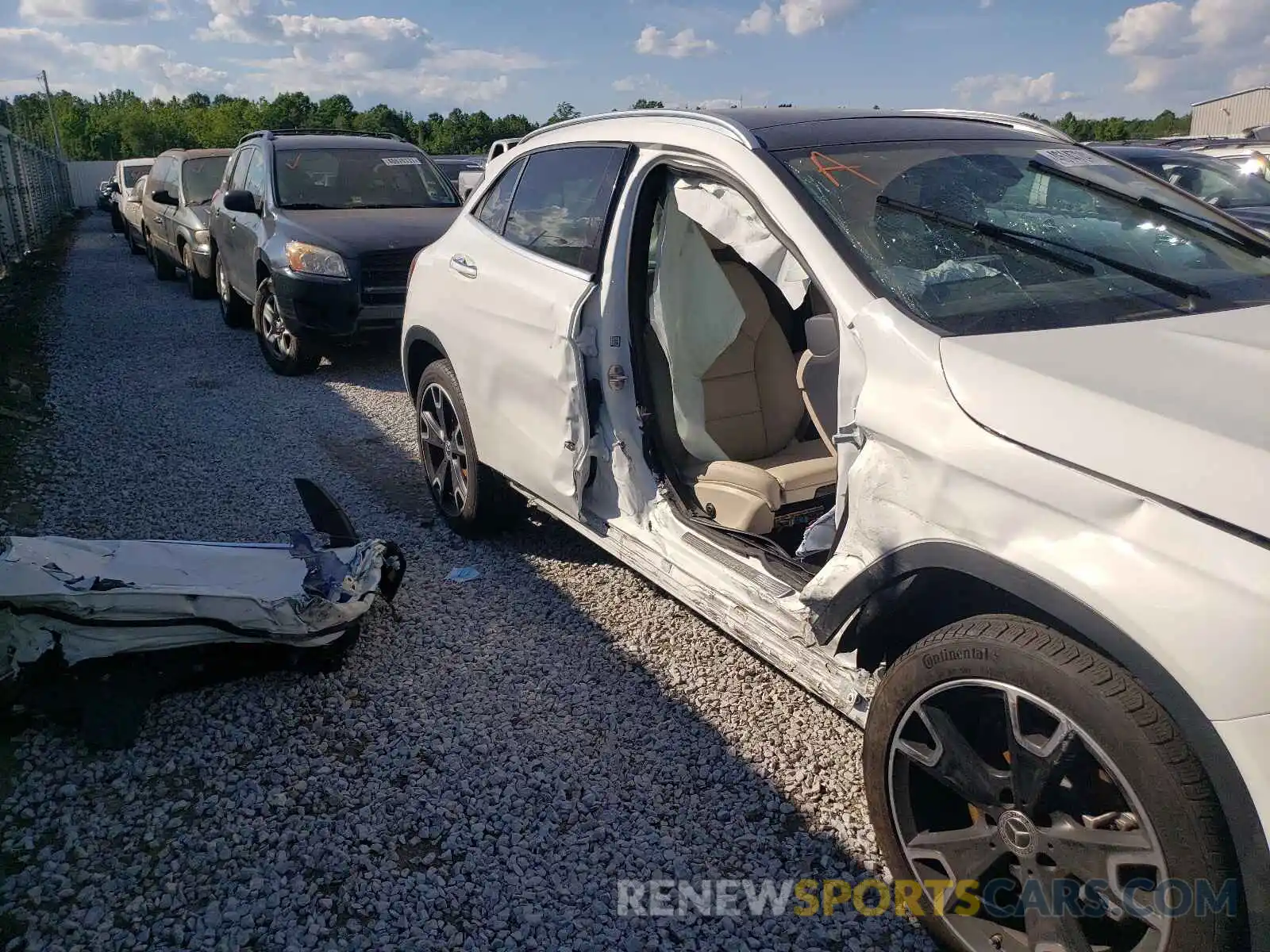 8 Photograph of a damaged car WDCTG4GB4LU028575 MERCEDES-BENZ GLA-CLASS 2020