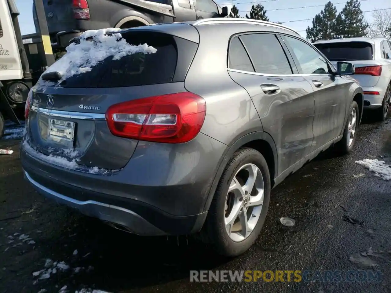 4 Photograph of a damaged car WDCTG4GB5LJ679117 MERCEDES-BENZ GLA-CLASS 2020