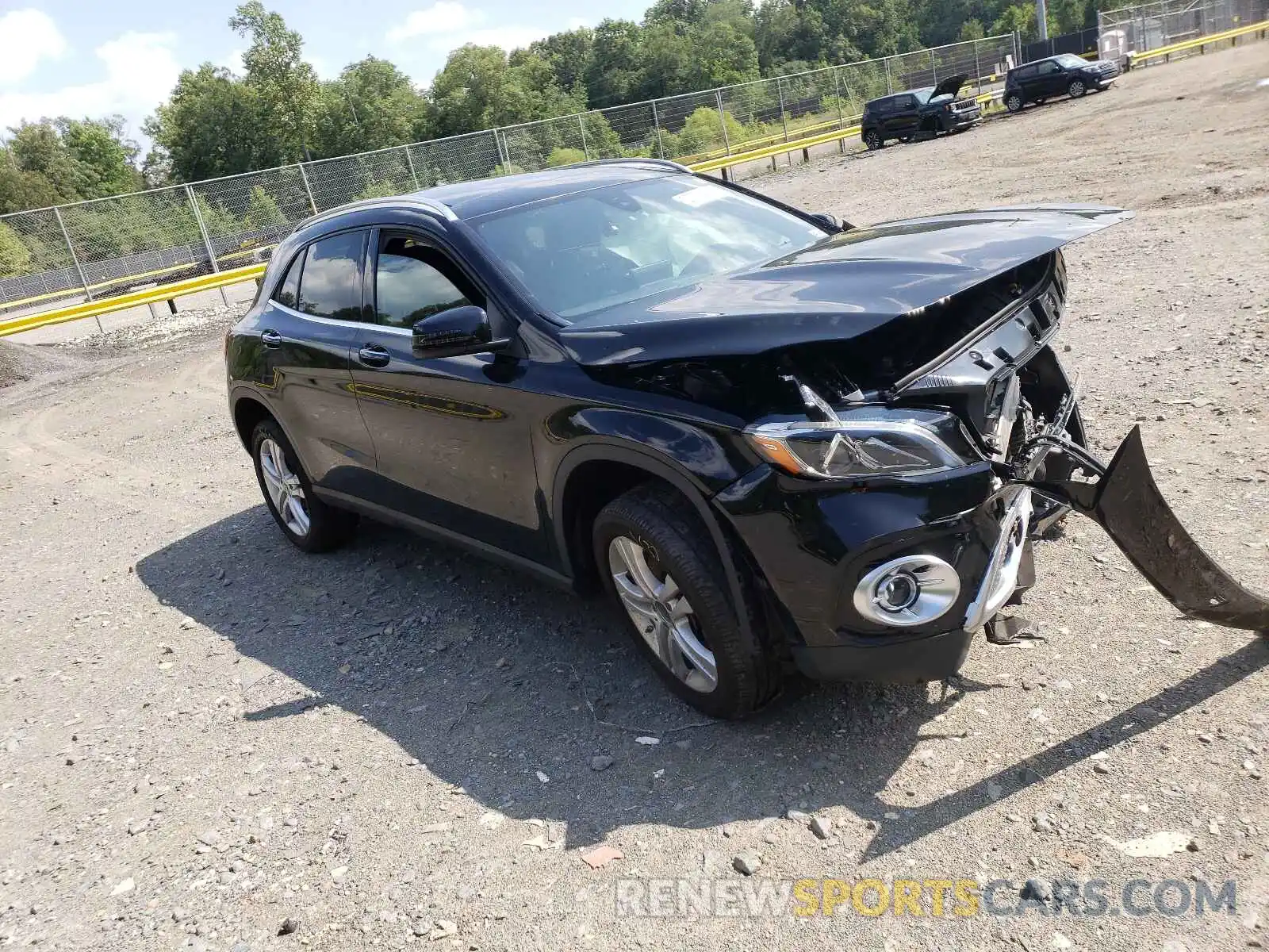 1 Photograph of a damaged car WDCTG4GB5LJ685581 MERCEDES-BENZ GLA-CLASS 2020