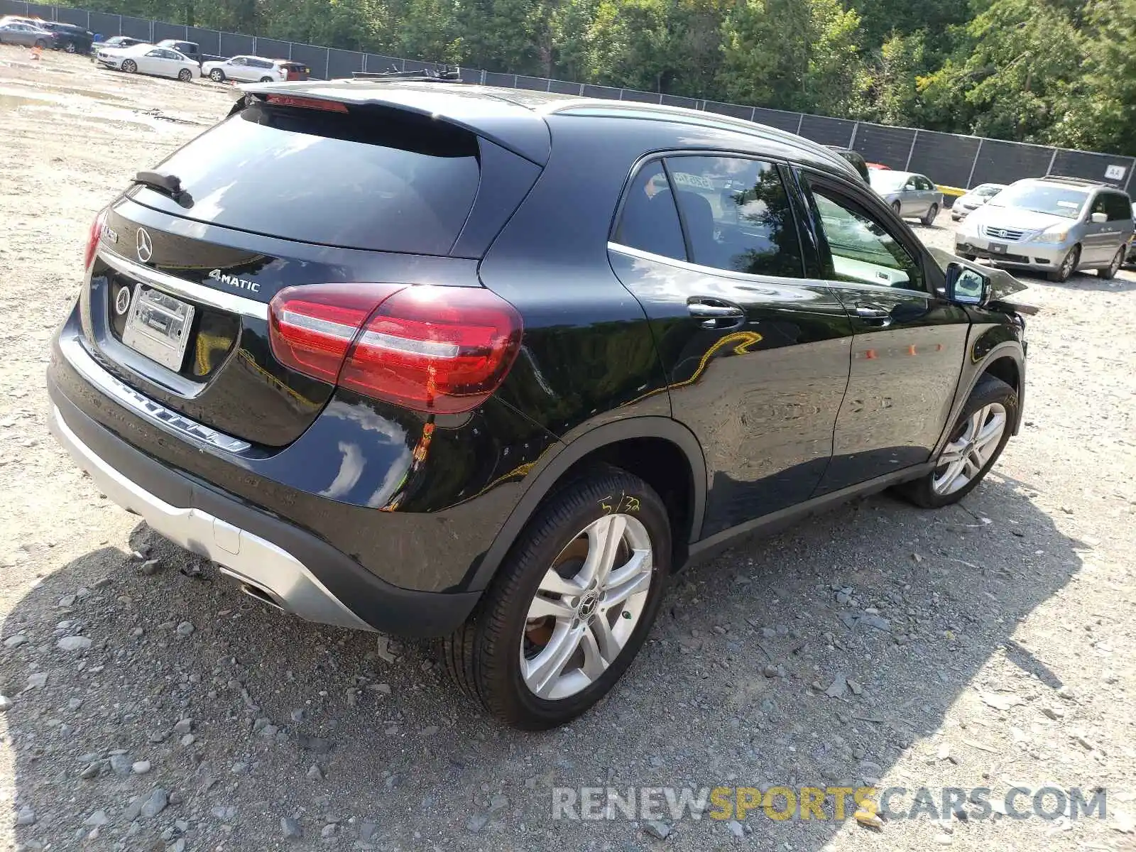 4 Photograph of a damaged car WDCTG4GB5LJ685581 MERCEDES-BENZ GLA-CLASS 2020