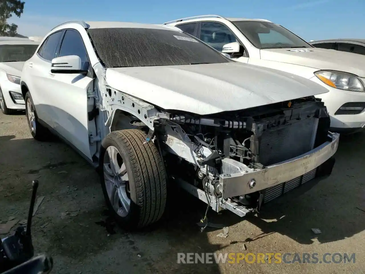 4 Photograph of a damaged car WDCTG4GB6LJ651147 MERCEDES-BENZ GLA-CLASS 2020