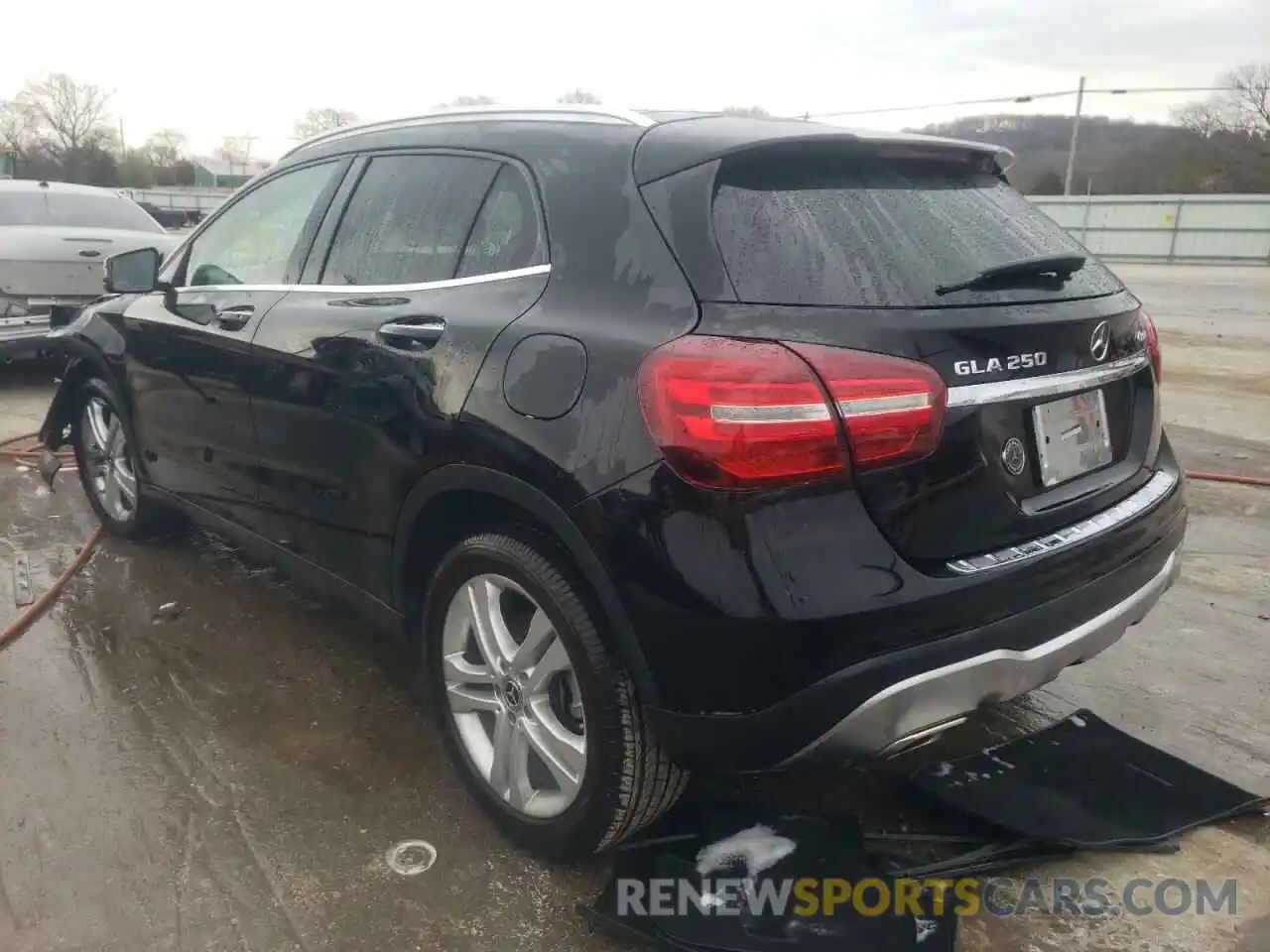 3 Photograph of a damaged car WDCTG4GB7LJ687039 MERCEDES-BENZ GLA-CLASS 2020