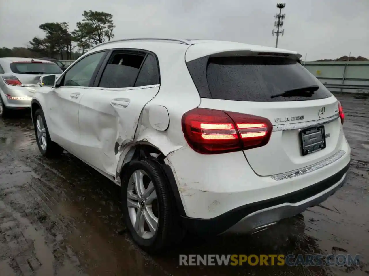 3 Photograph of a damaged car WDCTG4GB7LU024651 MERCEDES-BENZ GLA-CLASS 2020