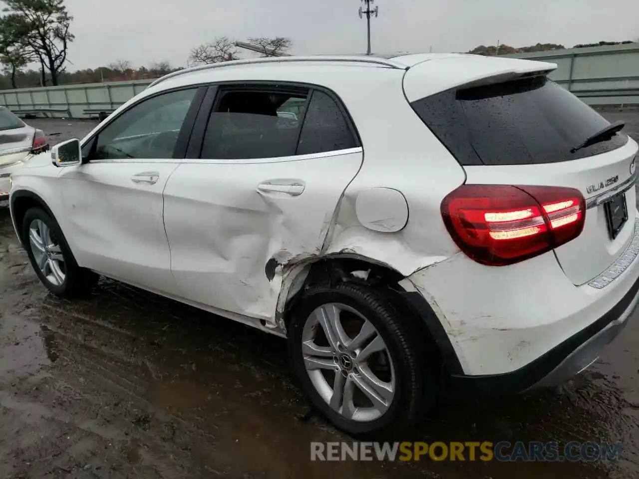 9 Photograph of a damaged car WDCTG4GB7LU024651 MERCEDES-BENZ GLA-CLASS 2020