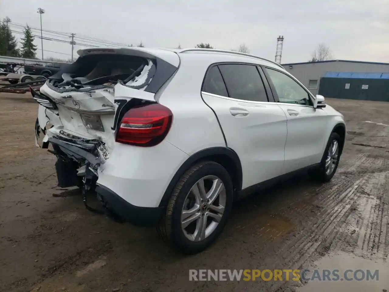 4 Photograph of a damaged car WDCTG4GB9LU023114 MERCEDES-BENZ GLA-CLASS 2020