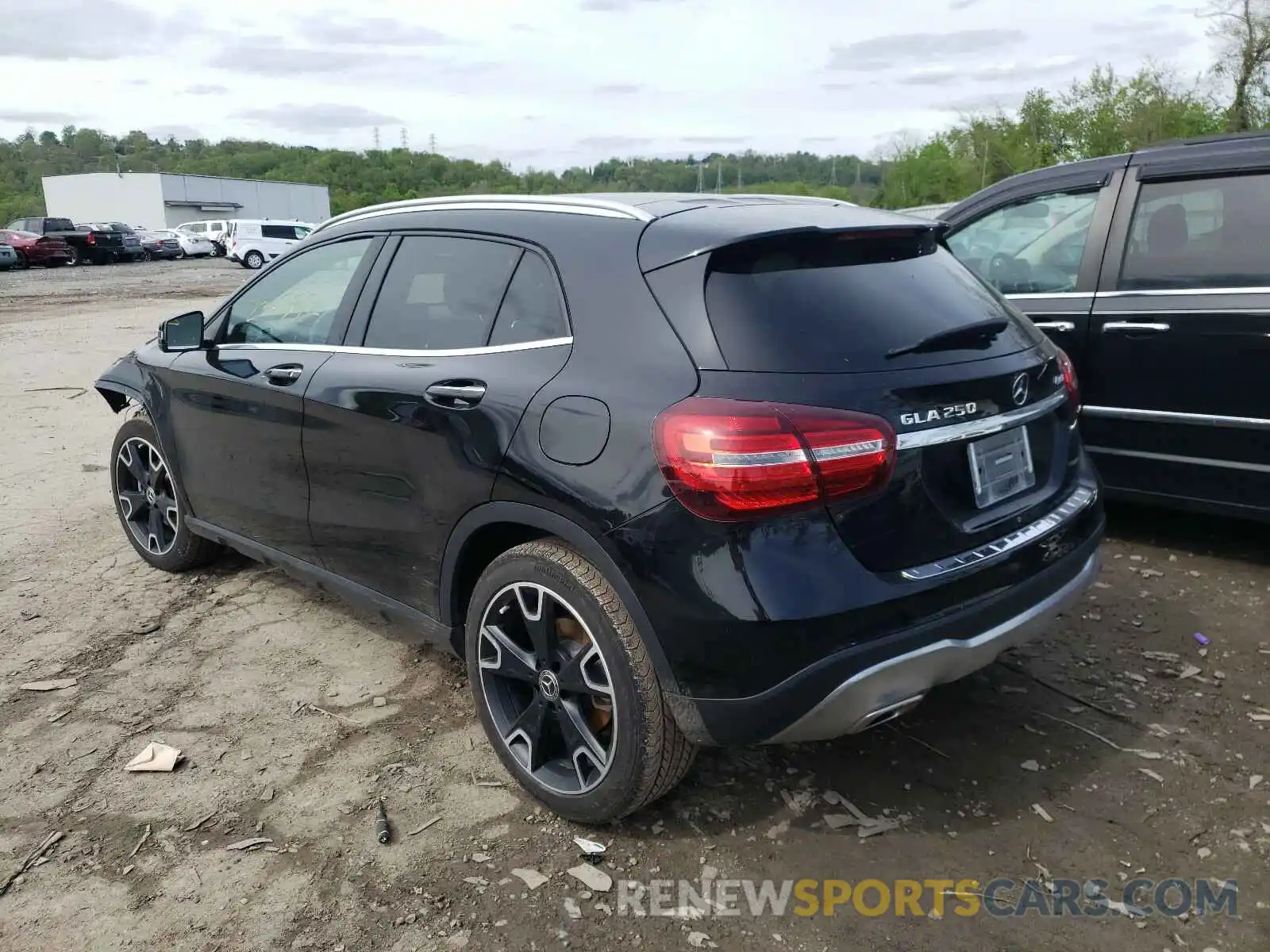 3 Photograph of a damaged car WDCTG4GBXLU027687 MERCEDES-BENZ GLA-CLASS 2020