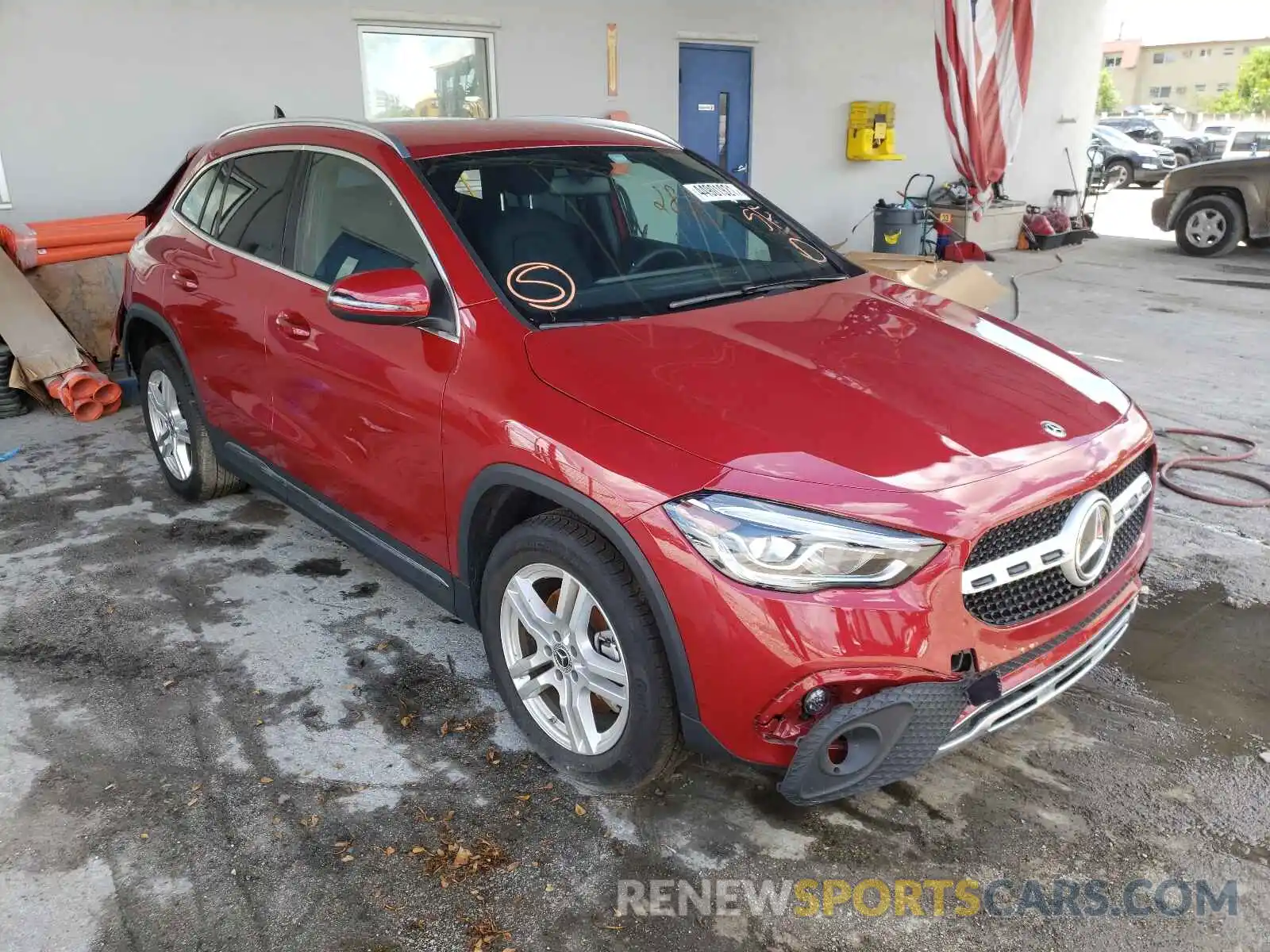 1 Photograph of a damaged car W1N4N4GB1MJ158499 MERCEDES-BENZ GLA-CLASS 2021