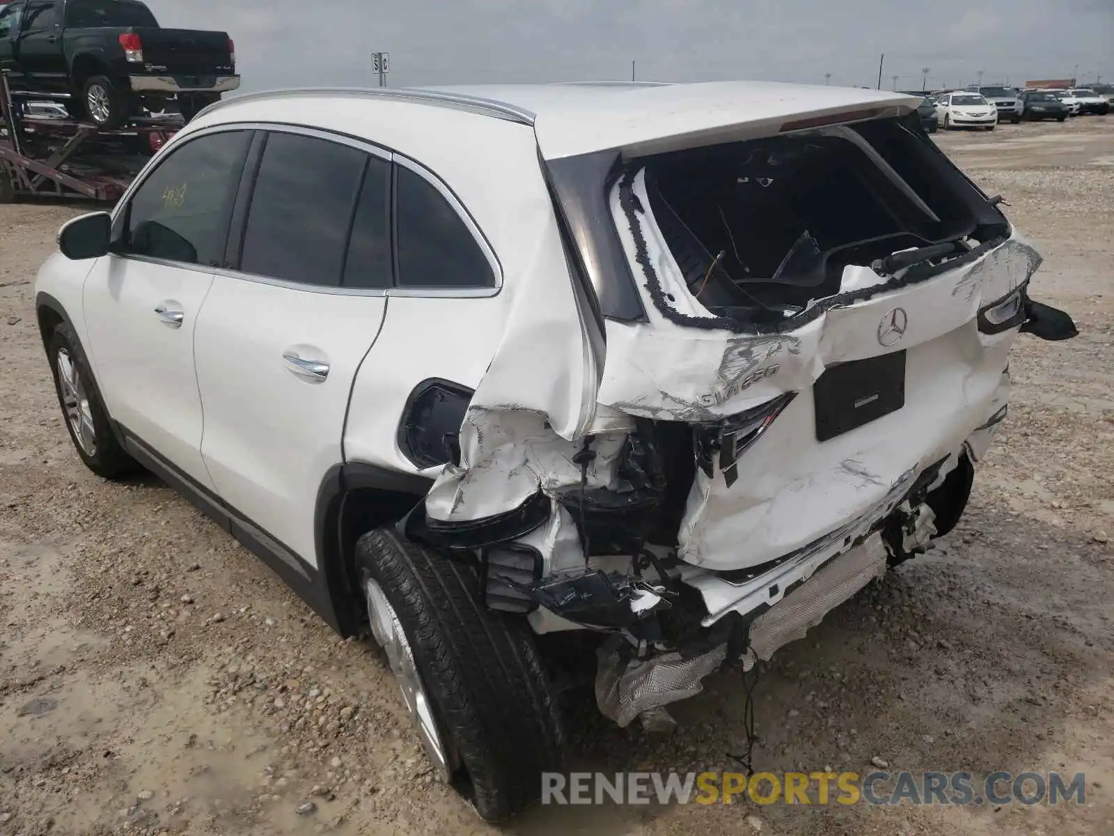 3 Photograph of a damaged car W1N4N4GB2MJ123602 MERCEDES-BENZ GLA-CLASS 2021