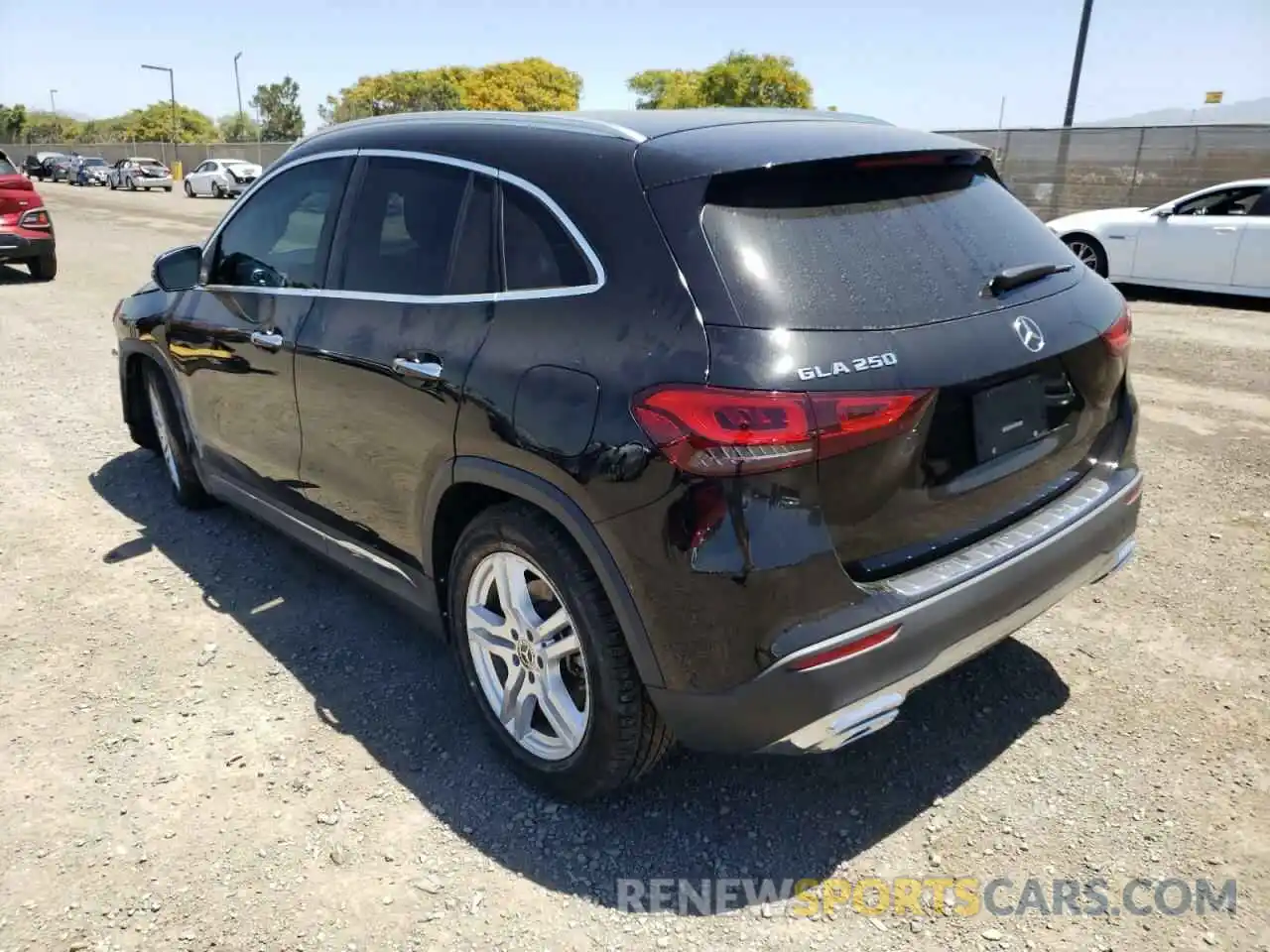 3 Photograph of a damaged car W1N4N4GB3MJ149318 MERCEDES-BENZ GLA-CLASS 2021