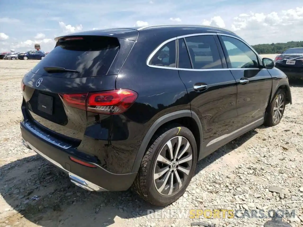 4 Photograph of a damaged car W1N4N4GB3MJ241903 MERCEDES-BENZ GLA-CLASS 2021