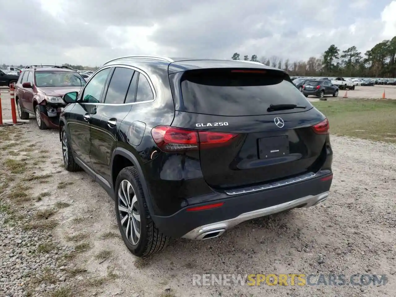 3 Photograph of a damaged car W1N4N4GB3MJ254960 MERCEDES-BENZ GLA-CLASS 2021