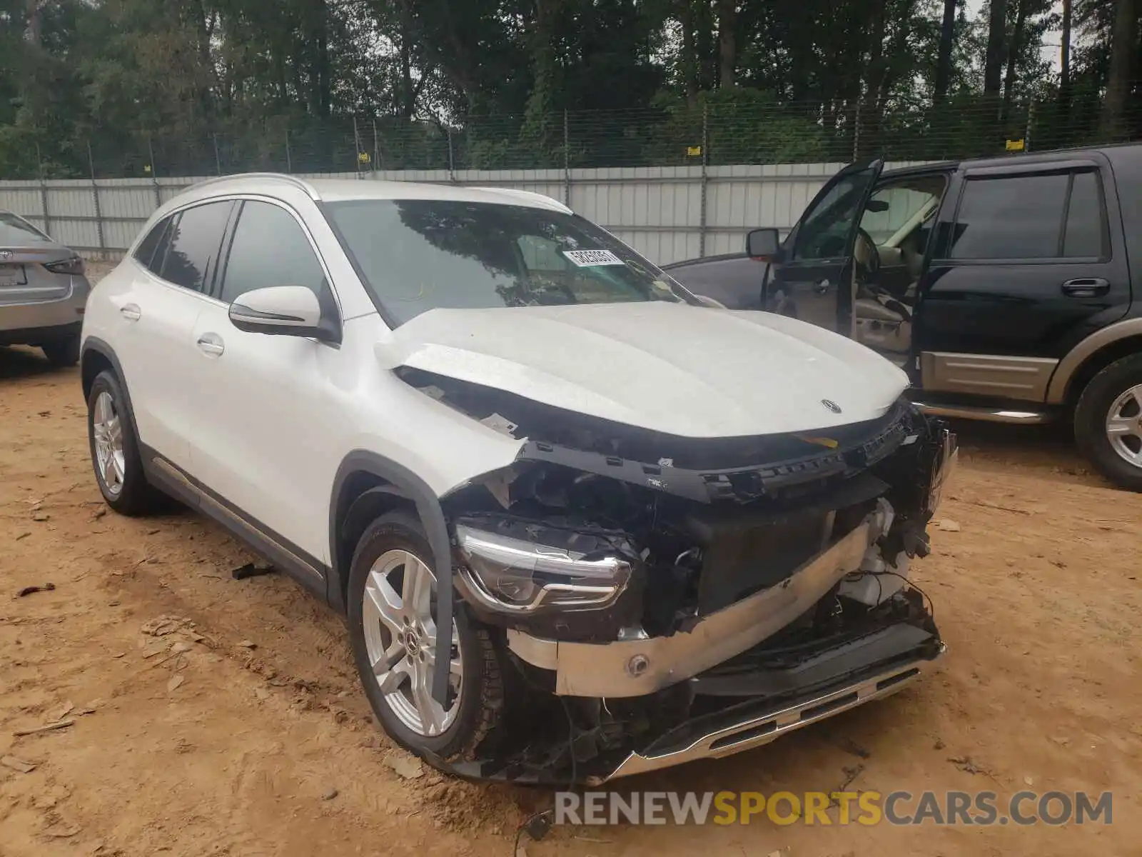 1 Photograph of a damaged car W1N4N4GB4MJ122337 MERCEDES-BENZ GLA-CLASS 2021