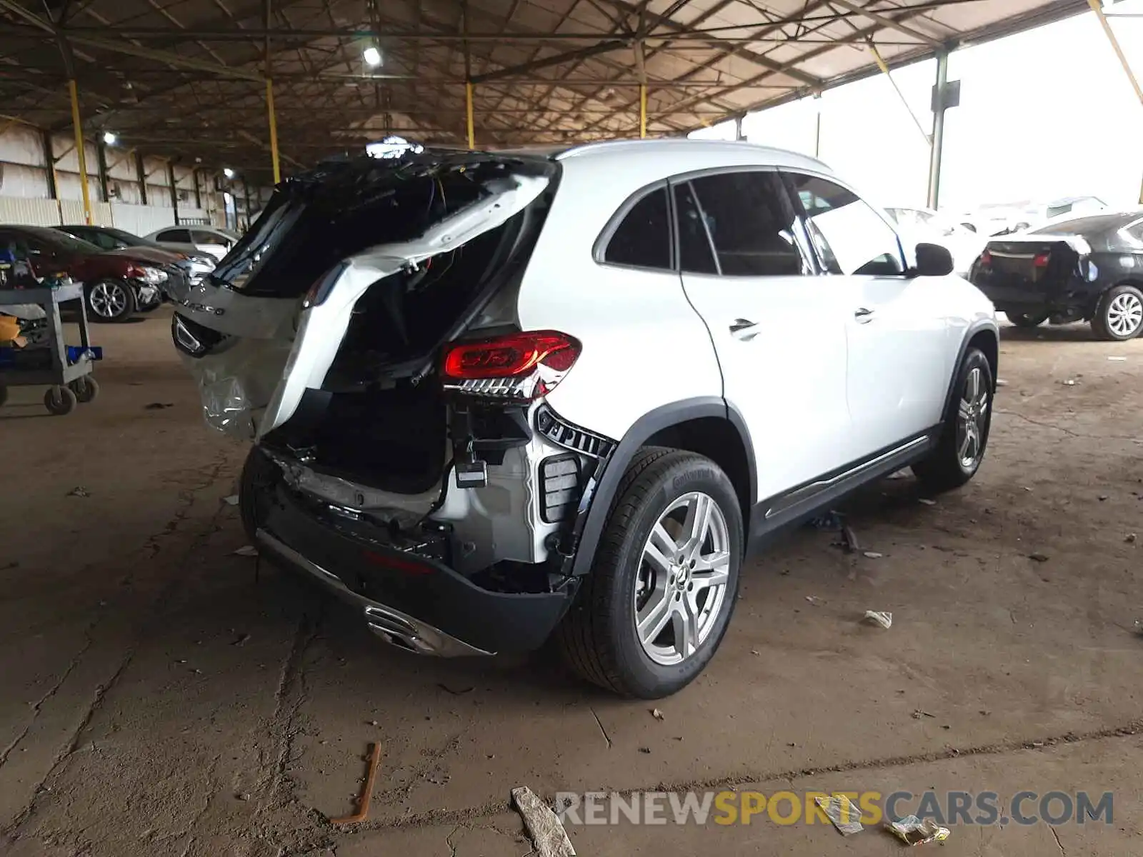 4 Photograph of a damaged car W1N4N4GB5MJ120452 MERCEDES-BENZ GLA-CLASS 2021