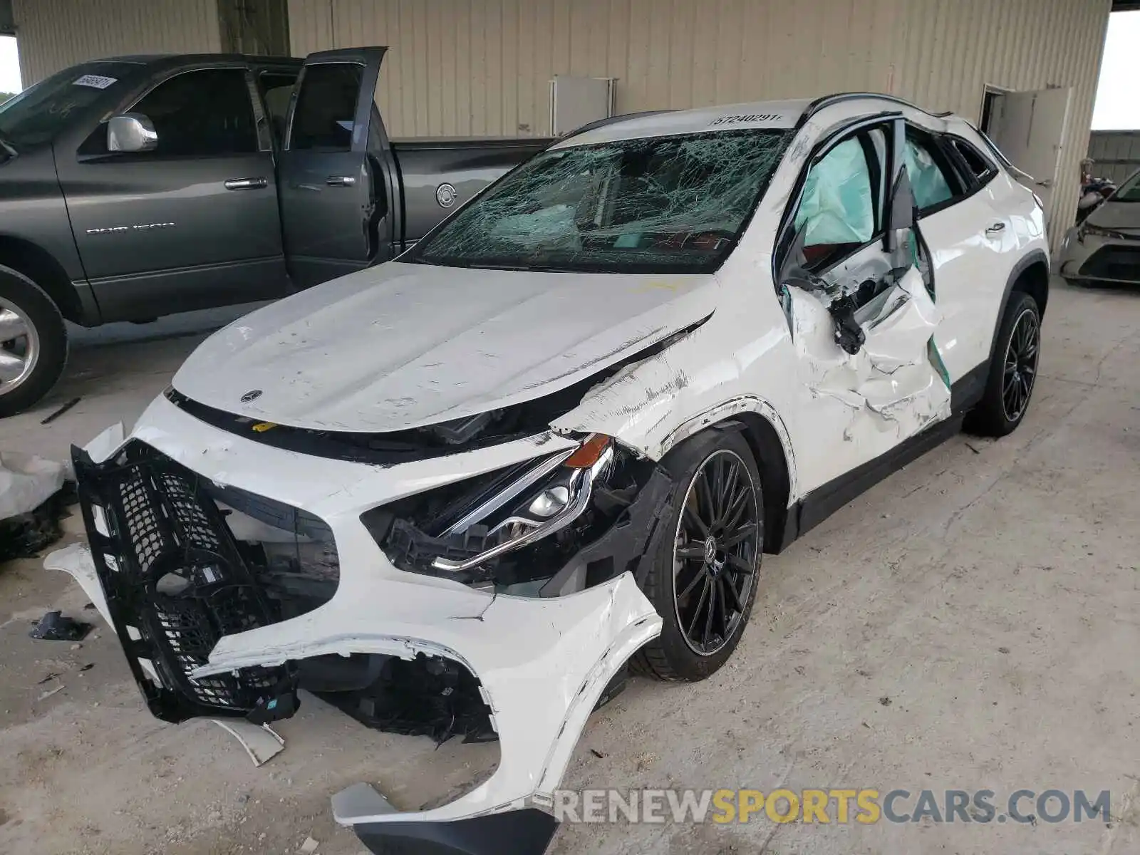 2 Photograph of a damaged car W1N4N4GB5MJ211463 MERCEDES-BENZ GLA-CLASS 2021