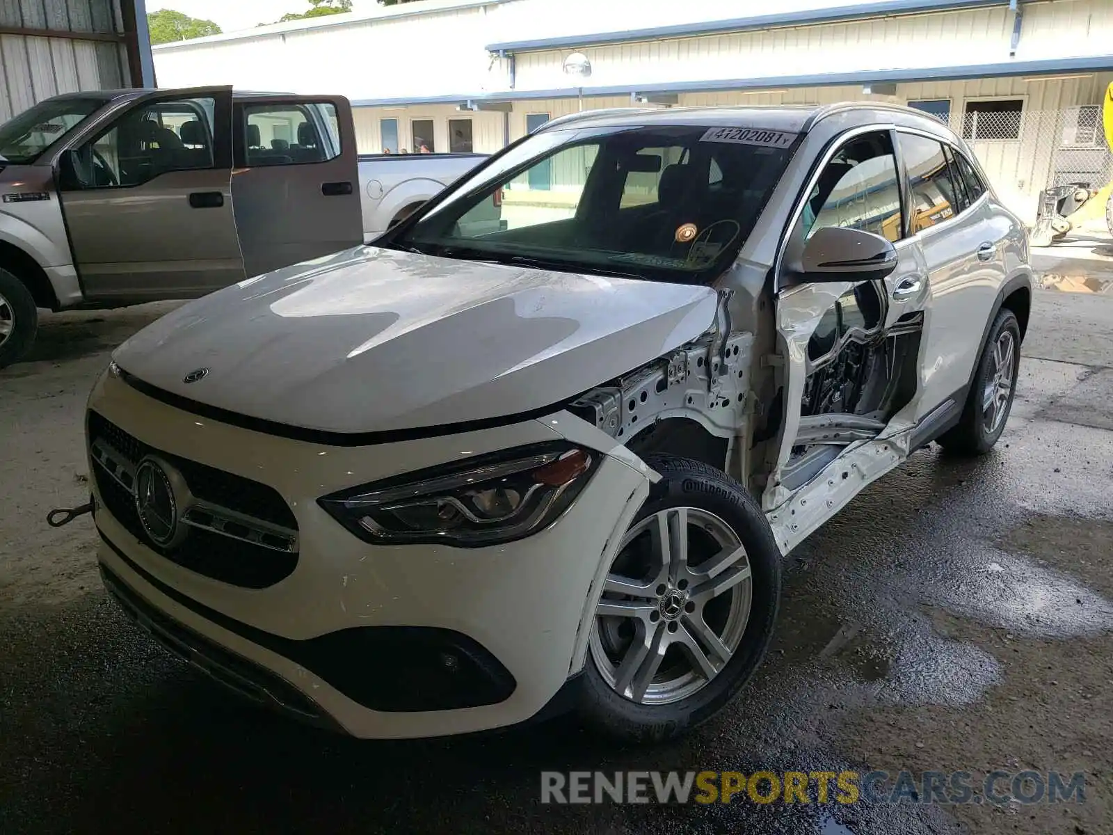 2 Photograph of a damaged car W1N4N4GB6MJ117222 MERCEDES-BENZ GLA-CLASS 2021