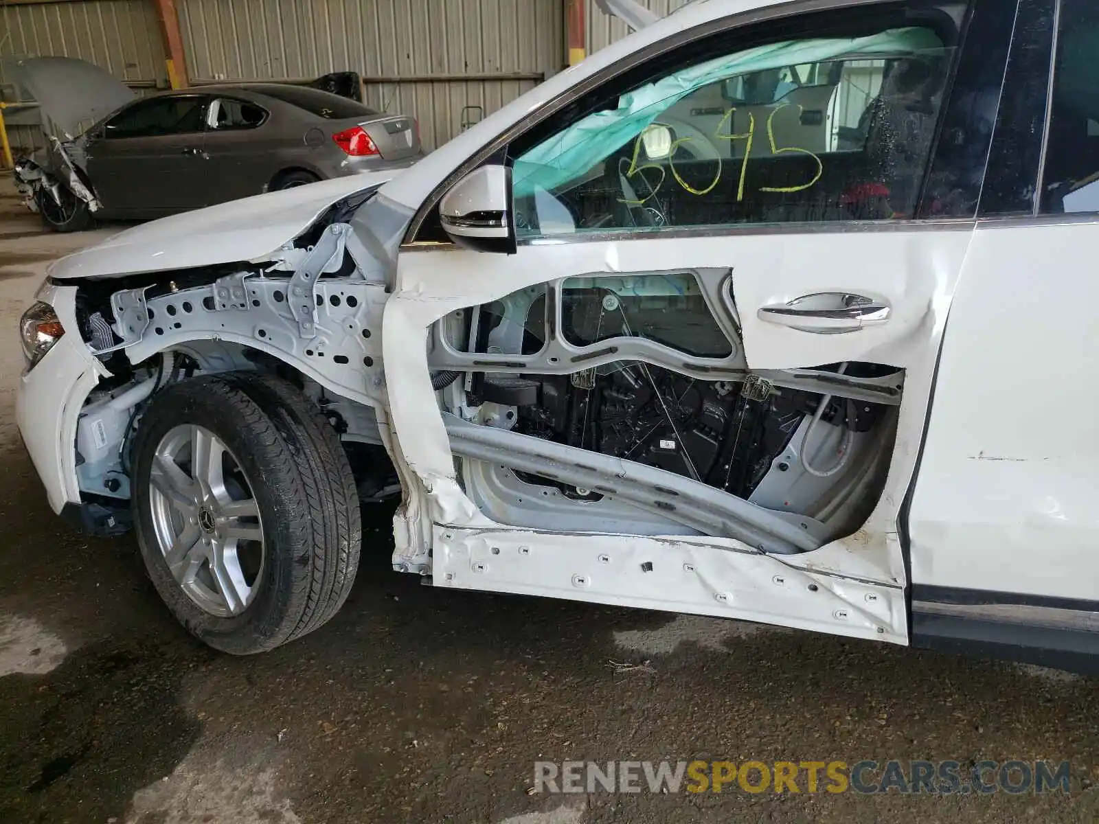 9 Photograph of a damaged car W1N4N4GB6MJ117222 MERCEDES-BENZ GLA-CLASS 2021