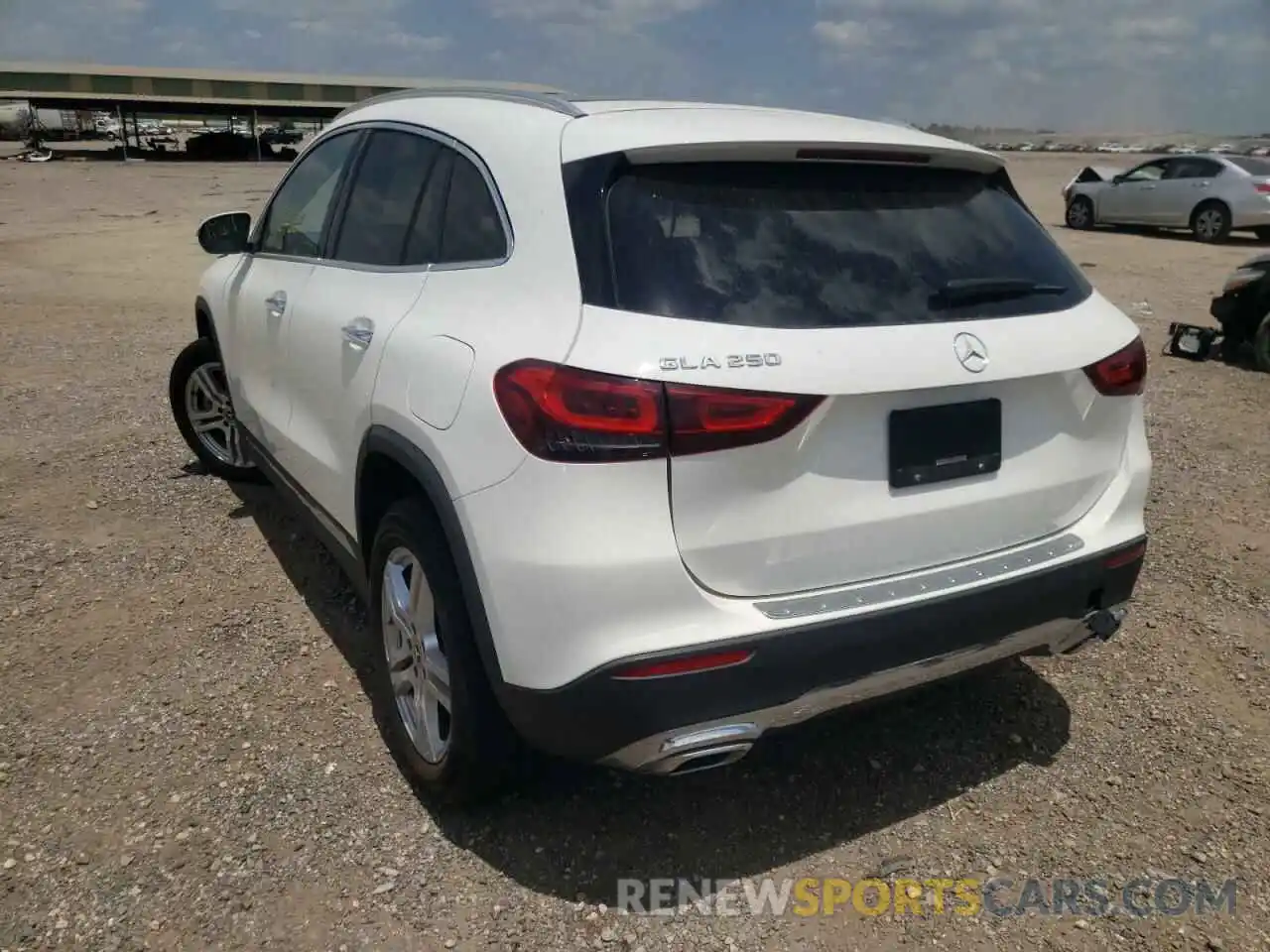 3 Photograph of a damaged car W1N4N4GB6MJ271686 MERCEDES-BENZ GLA-CLASS 2021