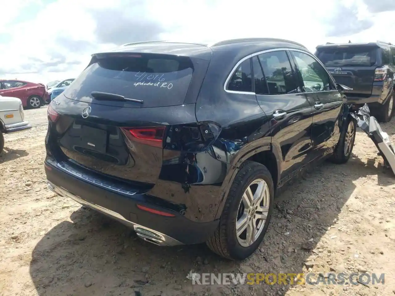 4 Photograph of a damaged car W1N4N4GB7MJ165540 MERCEDES-BENZ GLA-CLASS 2021