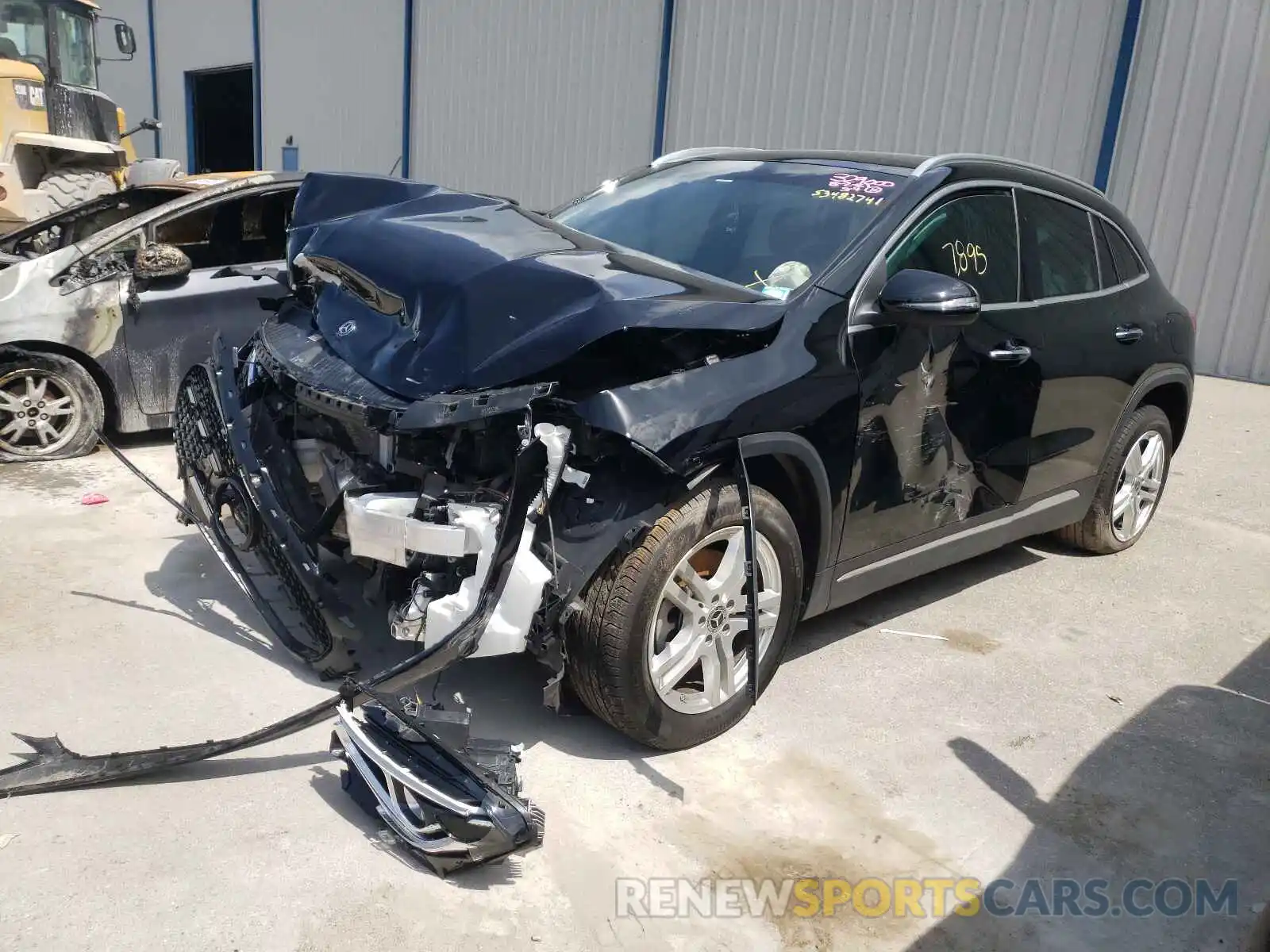 2 Photograph of a damaged car W1N4N4GB8MJ161867 MERCEDES-BENZ GLA-CLASS 2021