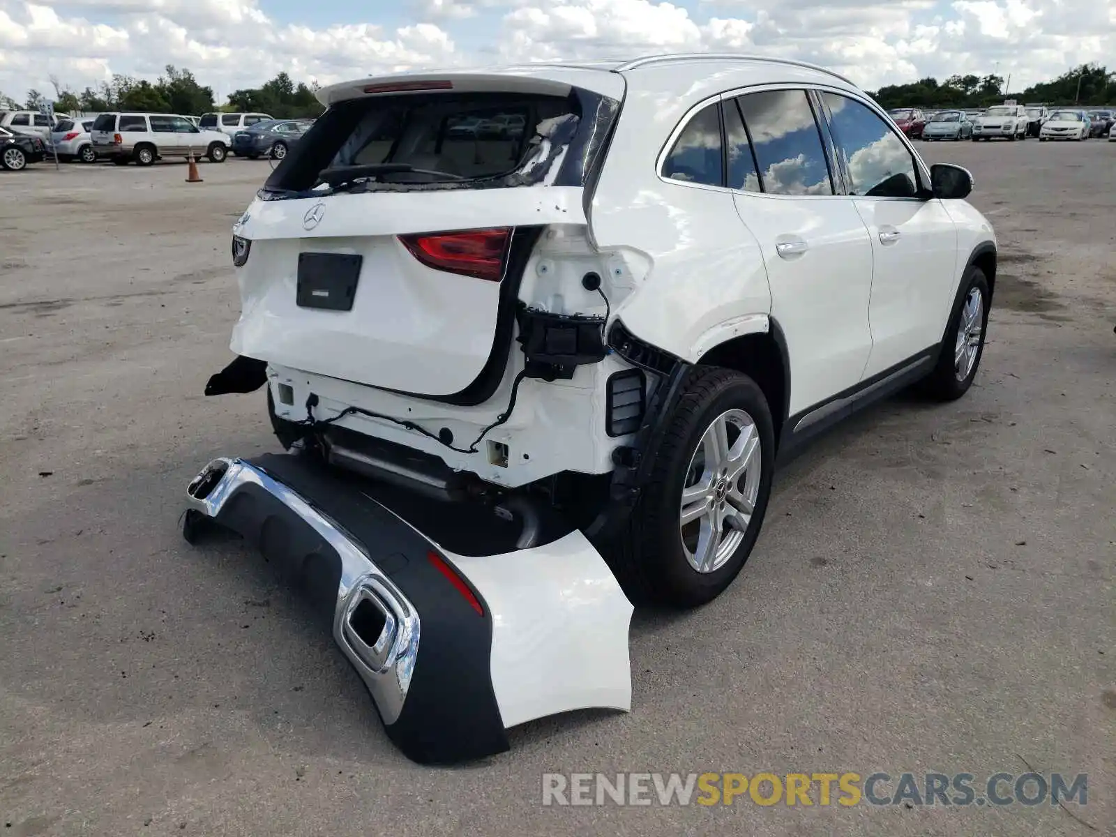 4 Photograph of a damaged car W1N4N4GB8MJ170553 MERCEDES-BENZ GLA-CLASS 2021