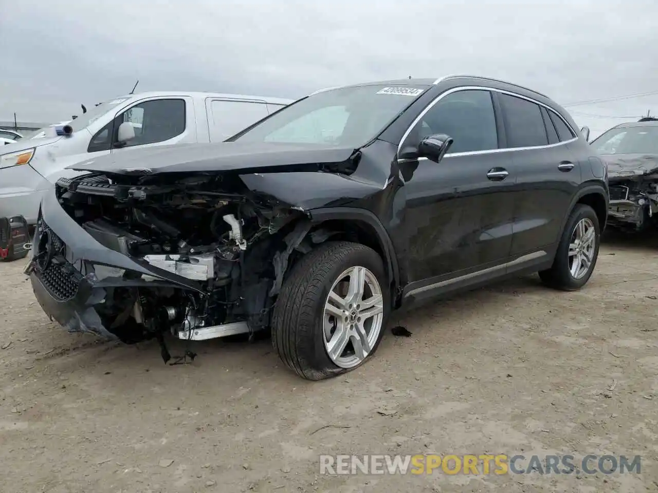 1 Photograph of a damaged car W1N4N4HB0MJ214379 MERCEDES-BENZ GLA-CLASS 2021