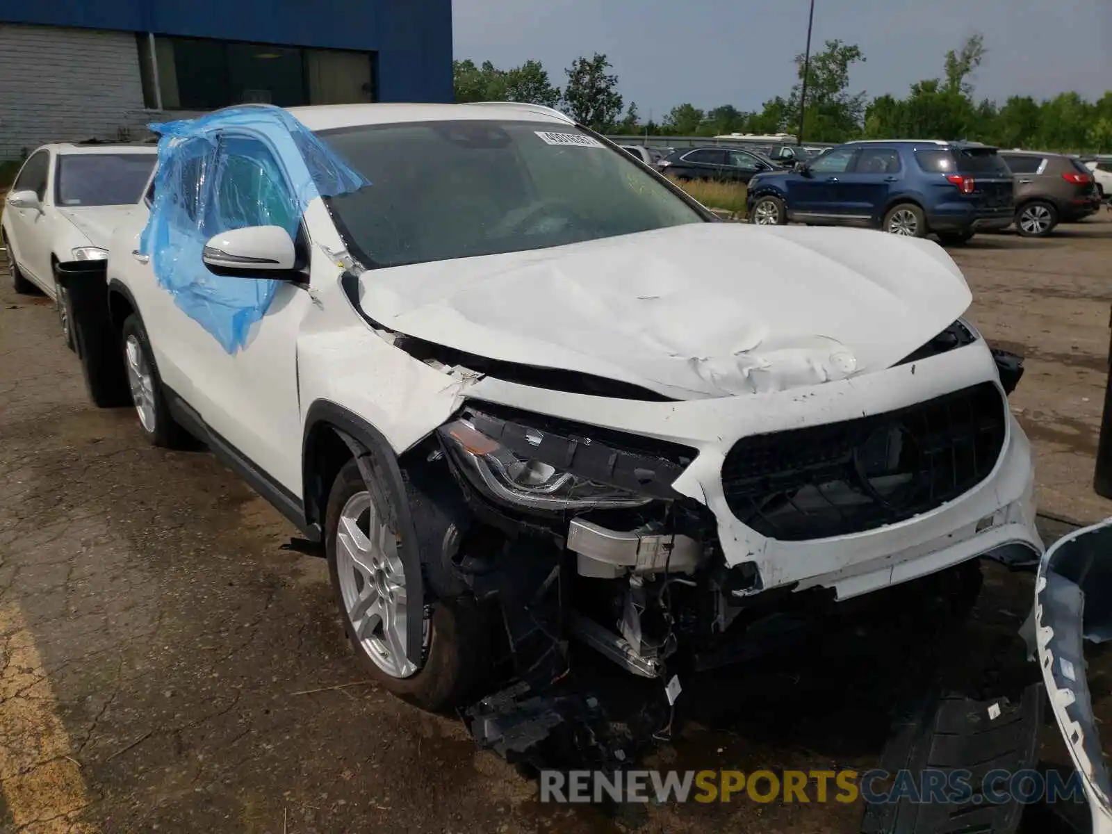 1 Photograph of a damaged car W1N4N4HB0MJ250136 MERCEDES-BENZ GLA-CLASS 2021