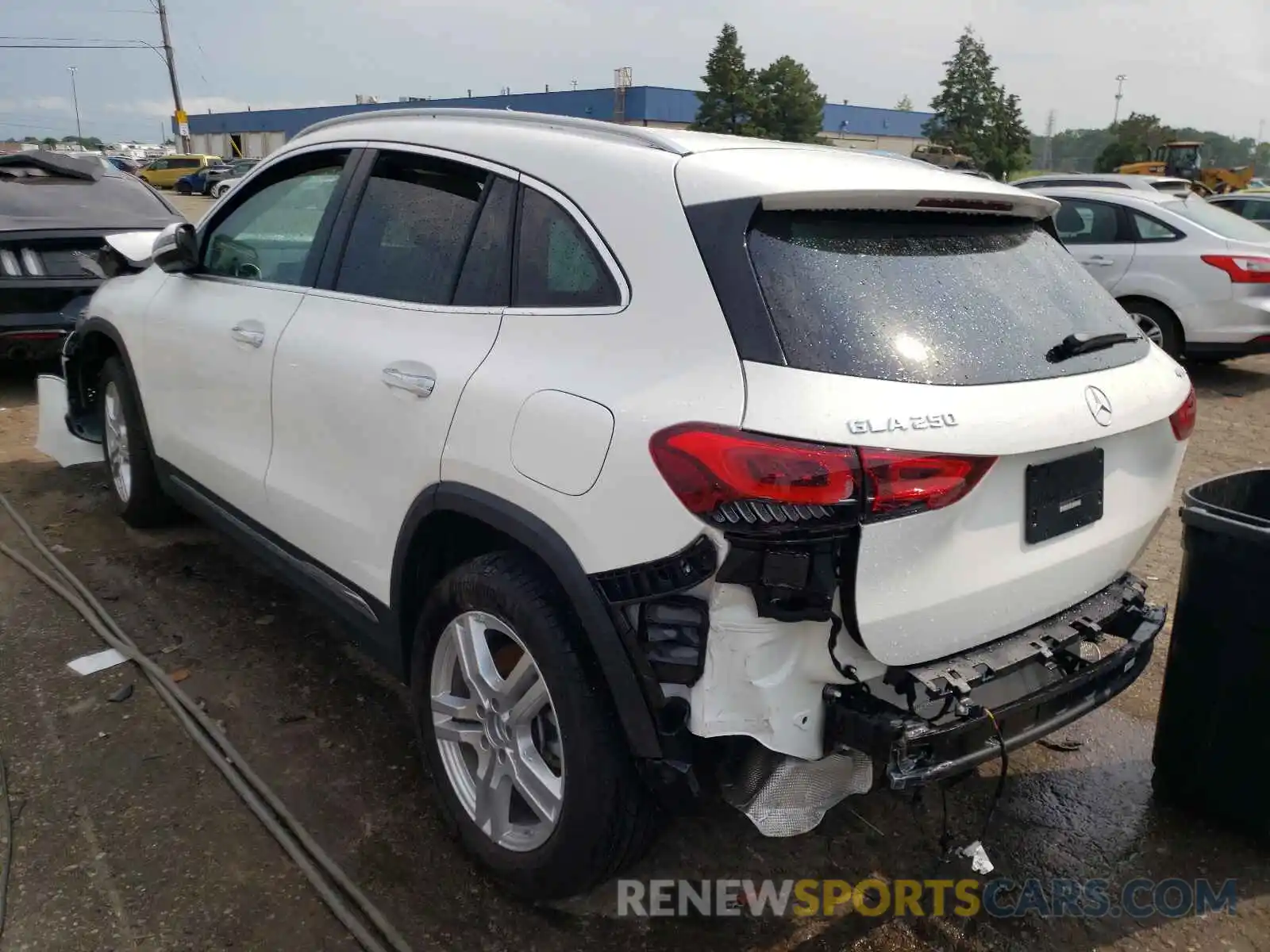 3 Photograph of a damaged car W1N4N4HB0MJ250136 MERCEDES-BENZ GLA-CLASS 2021