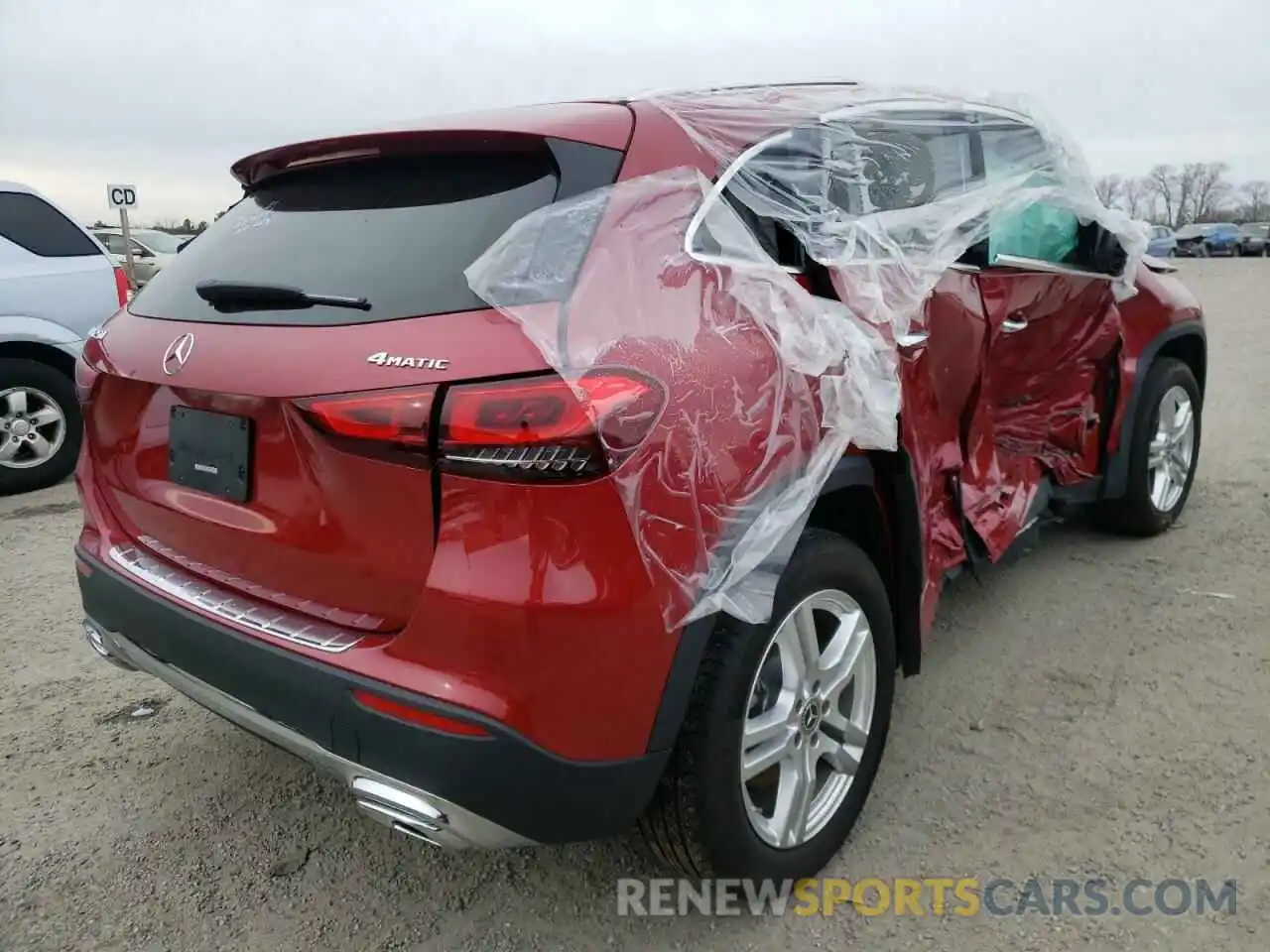 4 Photograph of a damaged car W1N4N4HB1MJ273859 MERCEDES-BENZ GLA-CLASS 2021