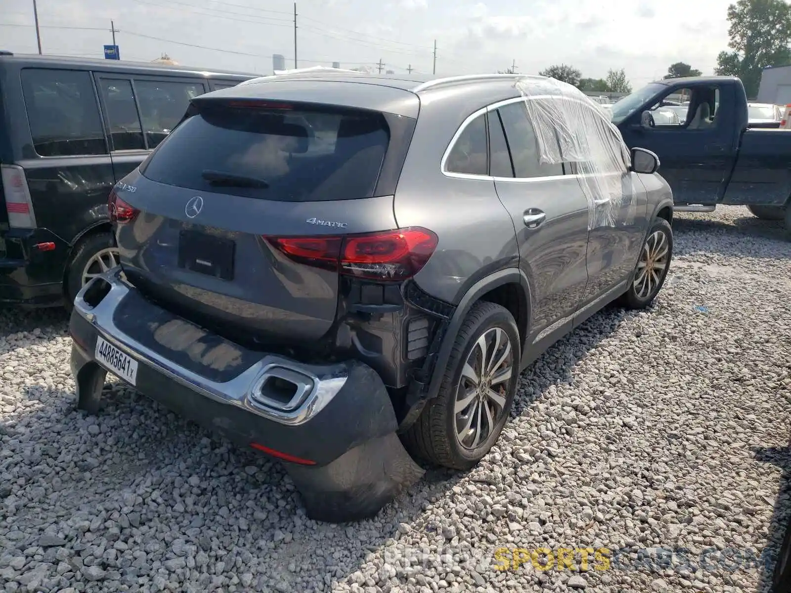 4 Photograph of a damaged car W1N4N4HB2MJ114610 MERCEDES-BENZ GLA-CLASS 2021