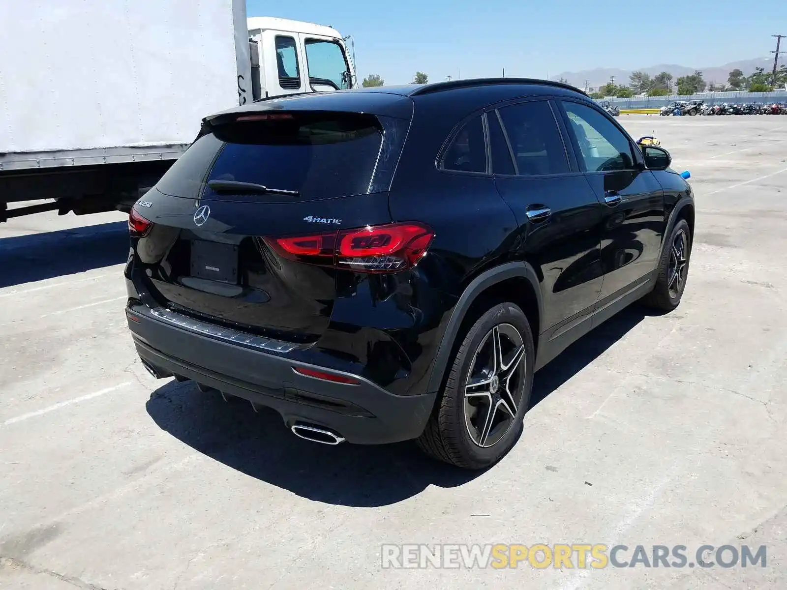 4 Photograph of a damaged car W1N4N4HB4MJ245358 MERCEDES-BENZ GLA-CLASS 2021