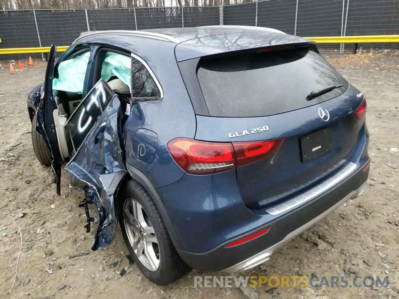 3 Photograph of a damaged car W1N4N4HB4MJ264167 MERCEDES-BENZ GLA-CLASS 2021