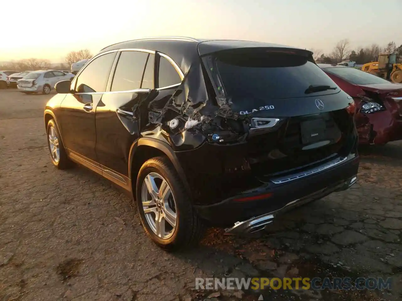 3 Photograph of a damaged car W1N4N4HB8MJ259263 MERCEDES-BENZ GLA-CLASS 2021