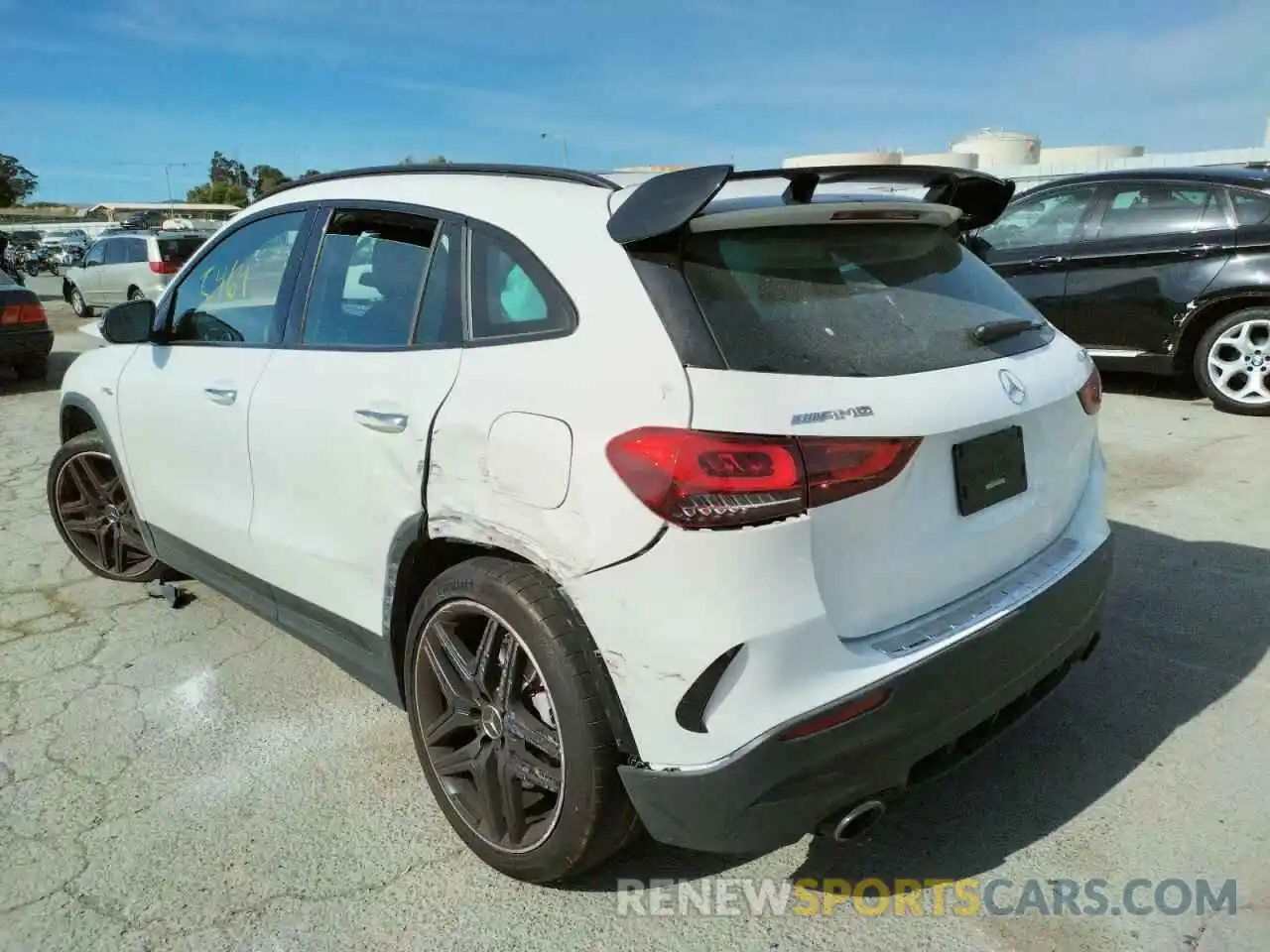 3 Photograph of a damaged car W1N4N5BB4MJ242099 MERCEDES-BENZ GLA-CLASS 2021