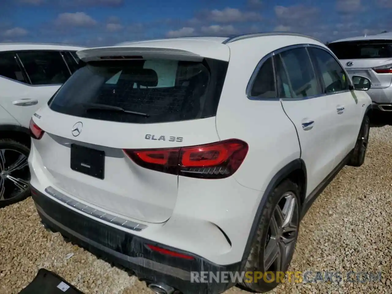 4 Photograph of a damaged car W1N4N5BB6MJ169317 MERCEDES-BENZ GLA-CLASS 2021