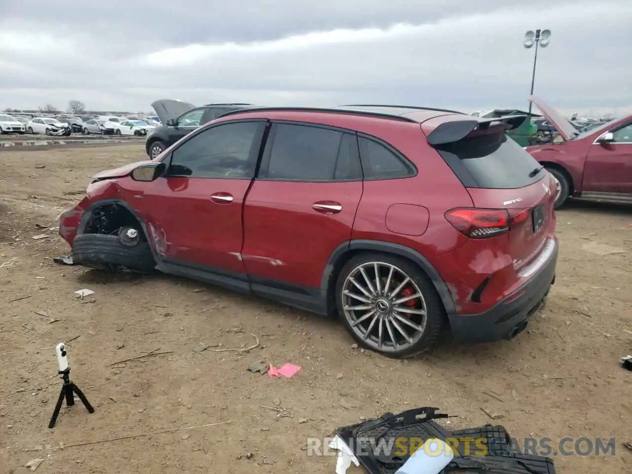 2 Photograph of a damaged car W1N4N5DB4MJ223047 MERCEDES-BENZ GLA-CLASS 2021