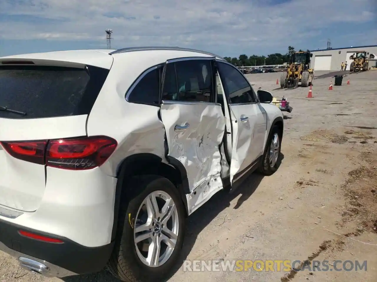 9 Photograph of a damaged car W1N4N4GB1NJ400712 MERCEDES-BENZ GLA-CLASS 2022