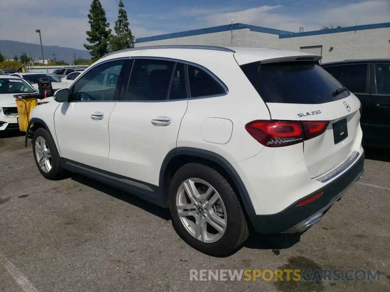 2 Photograph of a damaged car W1N4N4GB7NJ343349 MERCEDES-BENZ GLA-CLASS 2022