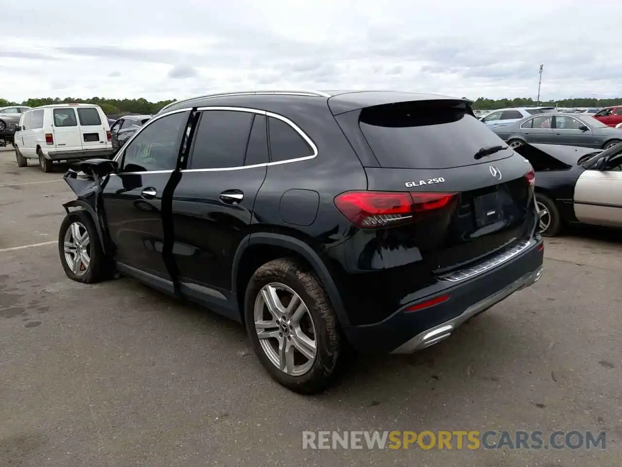 3 Photograph of a damaged car W1N4N4HB3NJ333481 MERCEDES-BENZ GLA-CLASS 2022