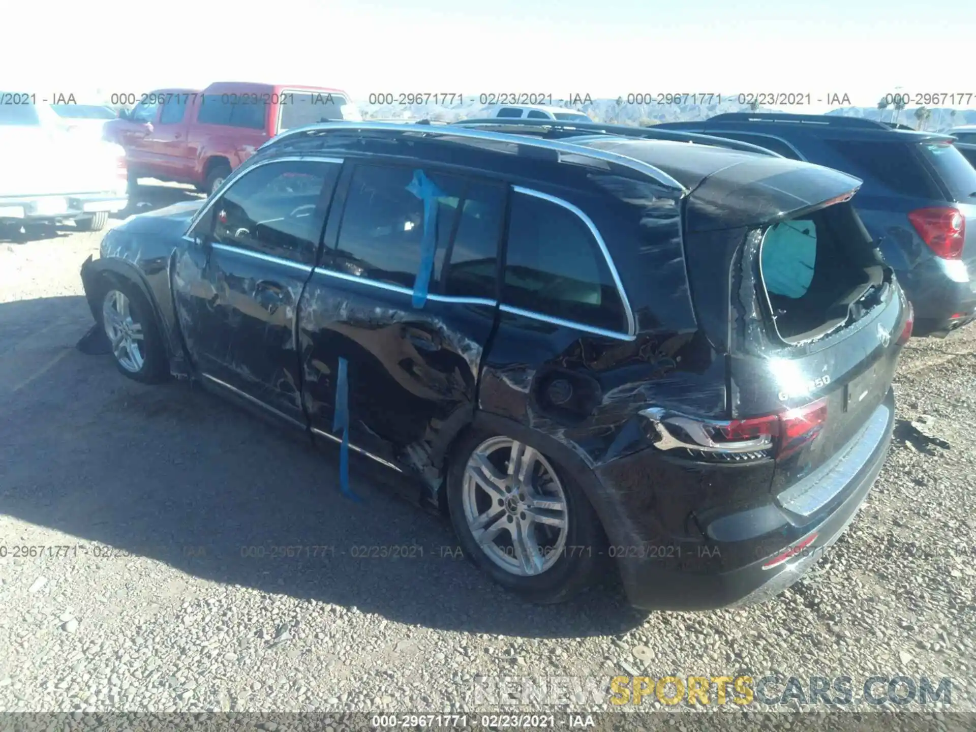 3 Photograph of a damaged car W1N4M4GB0LW051187 MERCEDES-BENZ GLB 2020