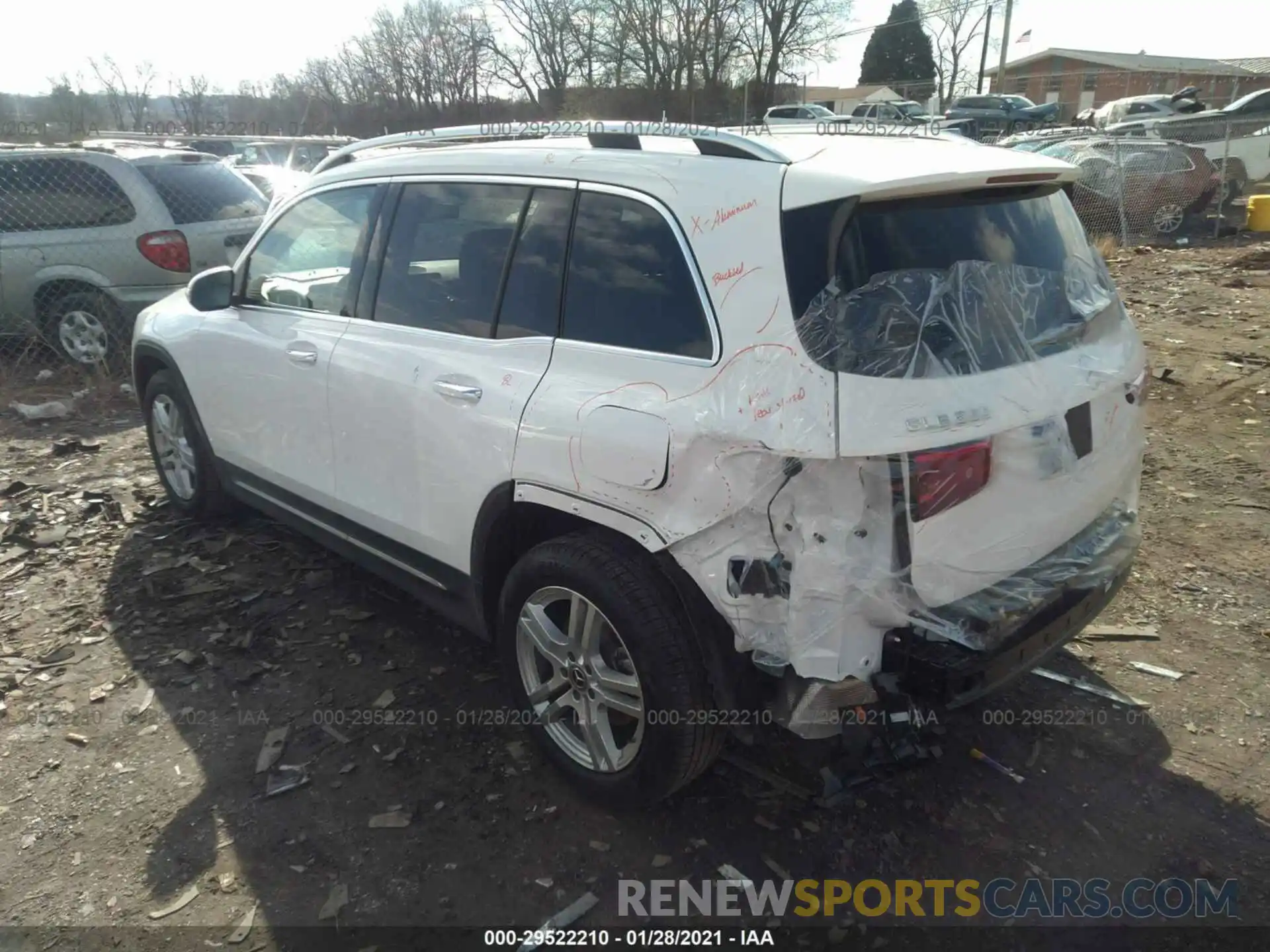 3 Photograph of a damaged car W1N4M4GB0LW058172 MERCEDES-BENZ GLB 2020