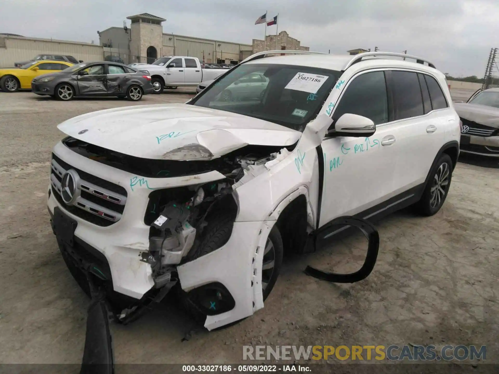 2 Photograph of a damaged car W1N4M4GB8LW053530 MERCEDES-BENZ GLB 2020