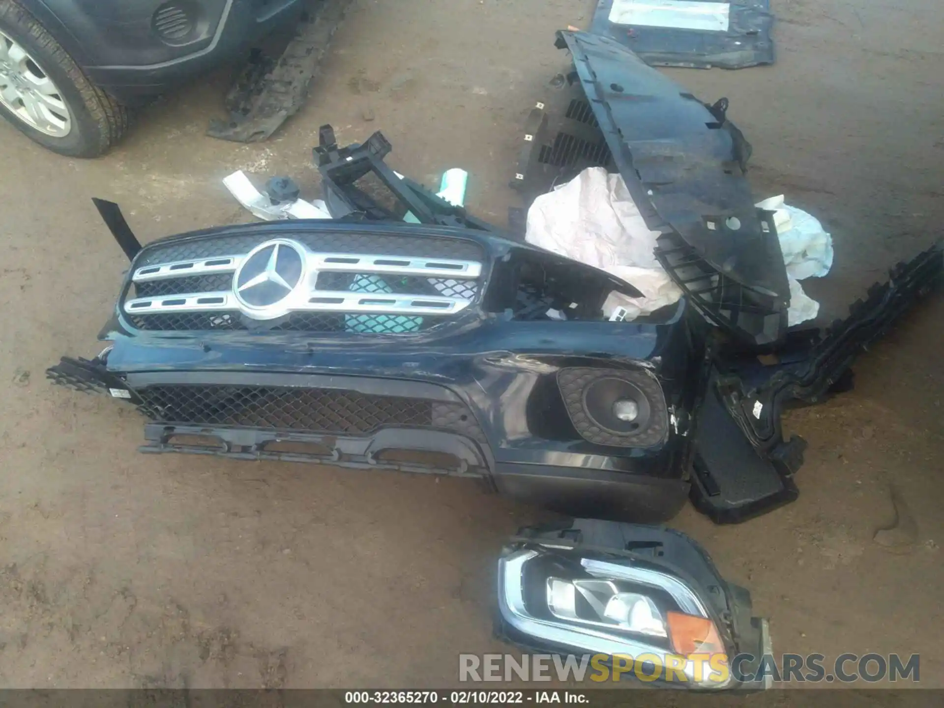 12 Photograph of a damaged car W1N4M4HB0LW034372 MERCEDES-BENZ GLB 2020