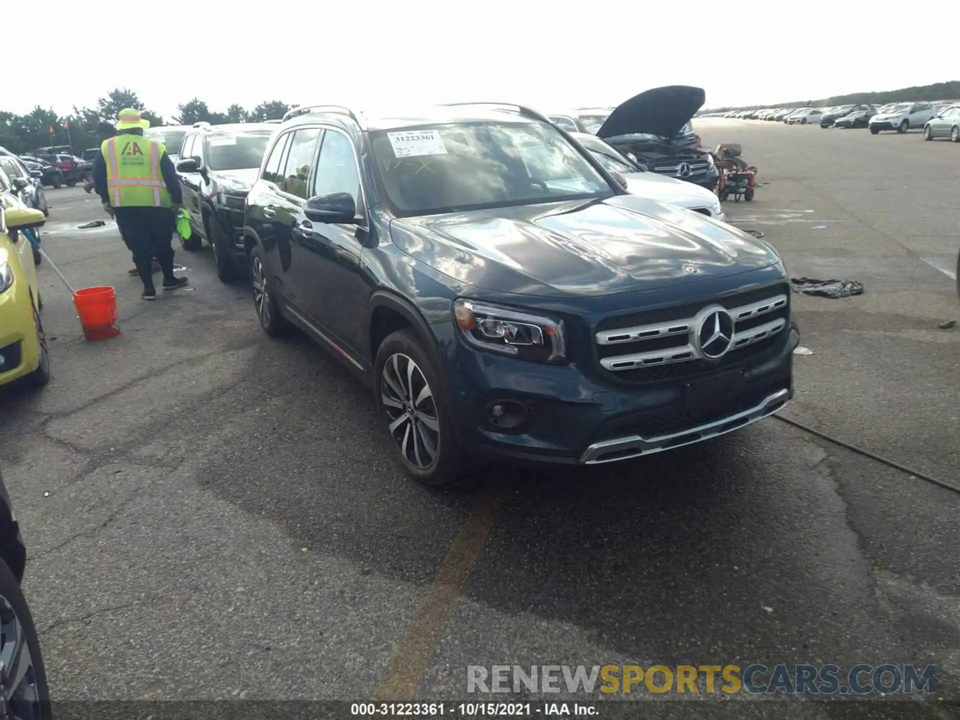 1 Photograph of a damaged car W1N4M4HB0LW056338 MERCEDES-BENZ GLB 2020