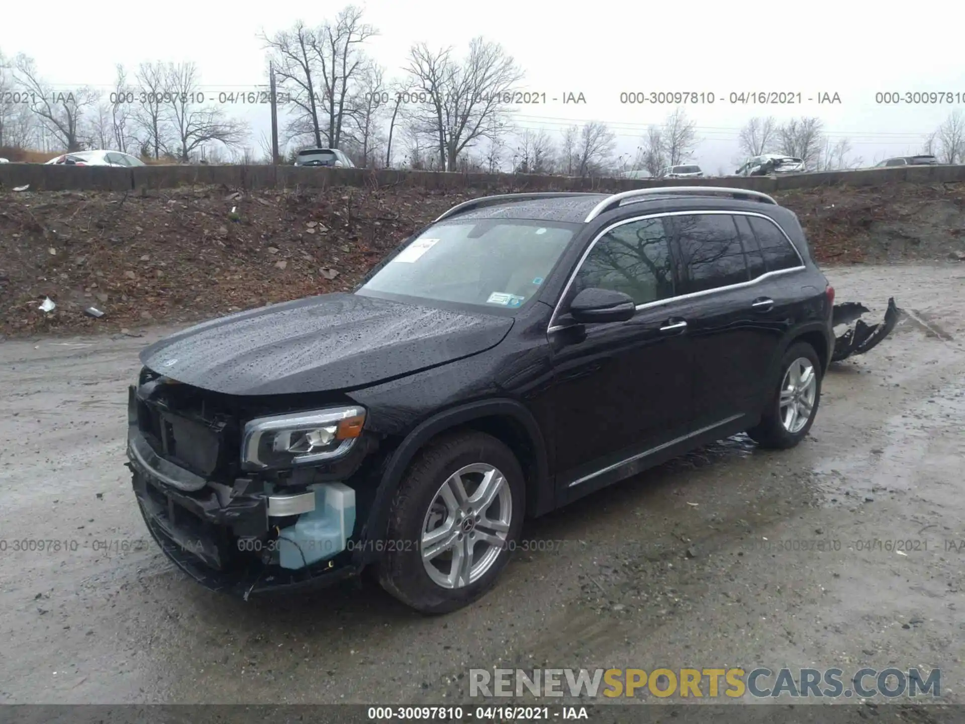 2 Photograph of a damaged car W1N4M4HB1LW031013 MERCEDES-BENZ GLB 2020