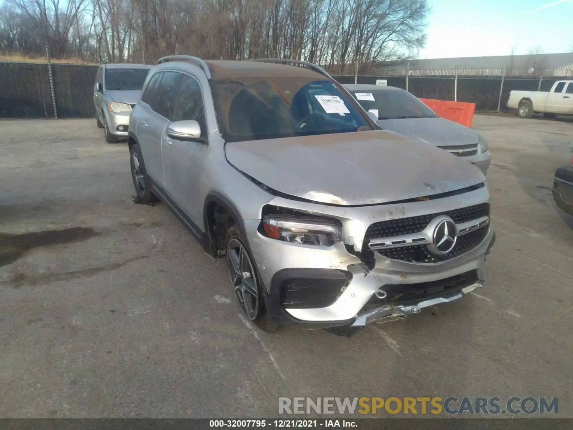 1 Photograph of a damaged car W1N4M4HB1LW042321 MERCEDES-BENZ GLB 2020