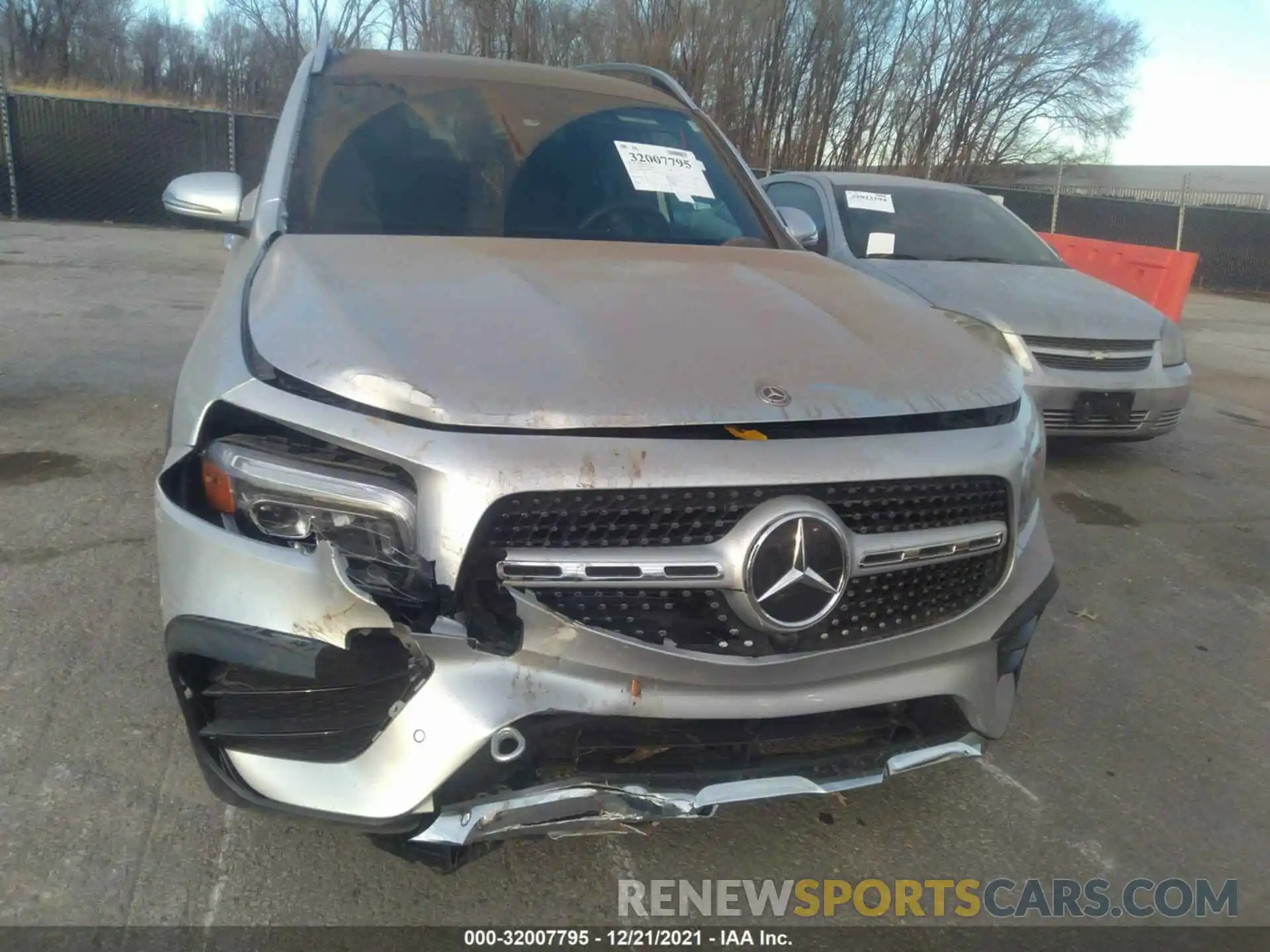 6 Photograph of a damaged car W1N4M4HB1LW042321 MERCEDES-BENZ GLB 2020