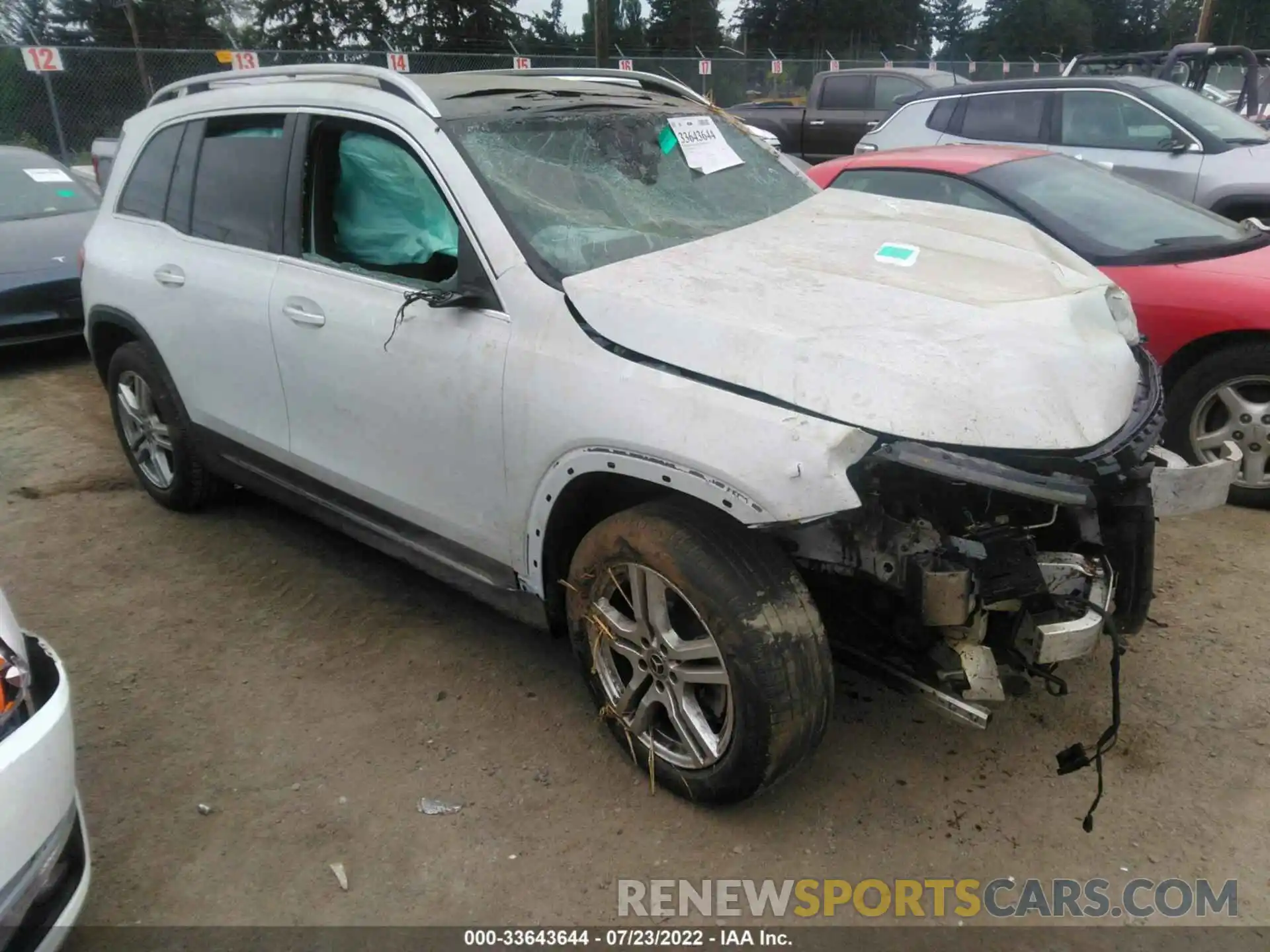 1 Photograph of a damaged car W1N4M4HB4LW070811 MERCEDES-BENZ GLB 2020